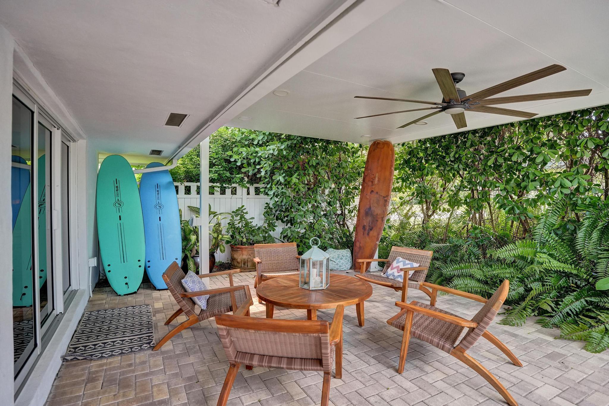 2 Mendota Sea Ranch Lakes, FL 33308