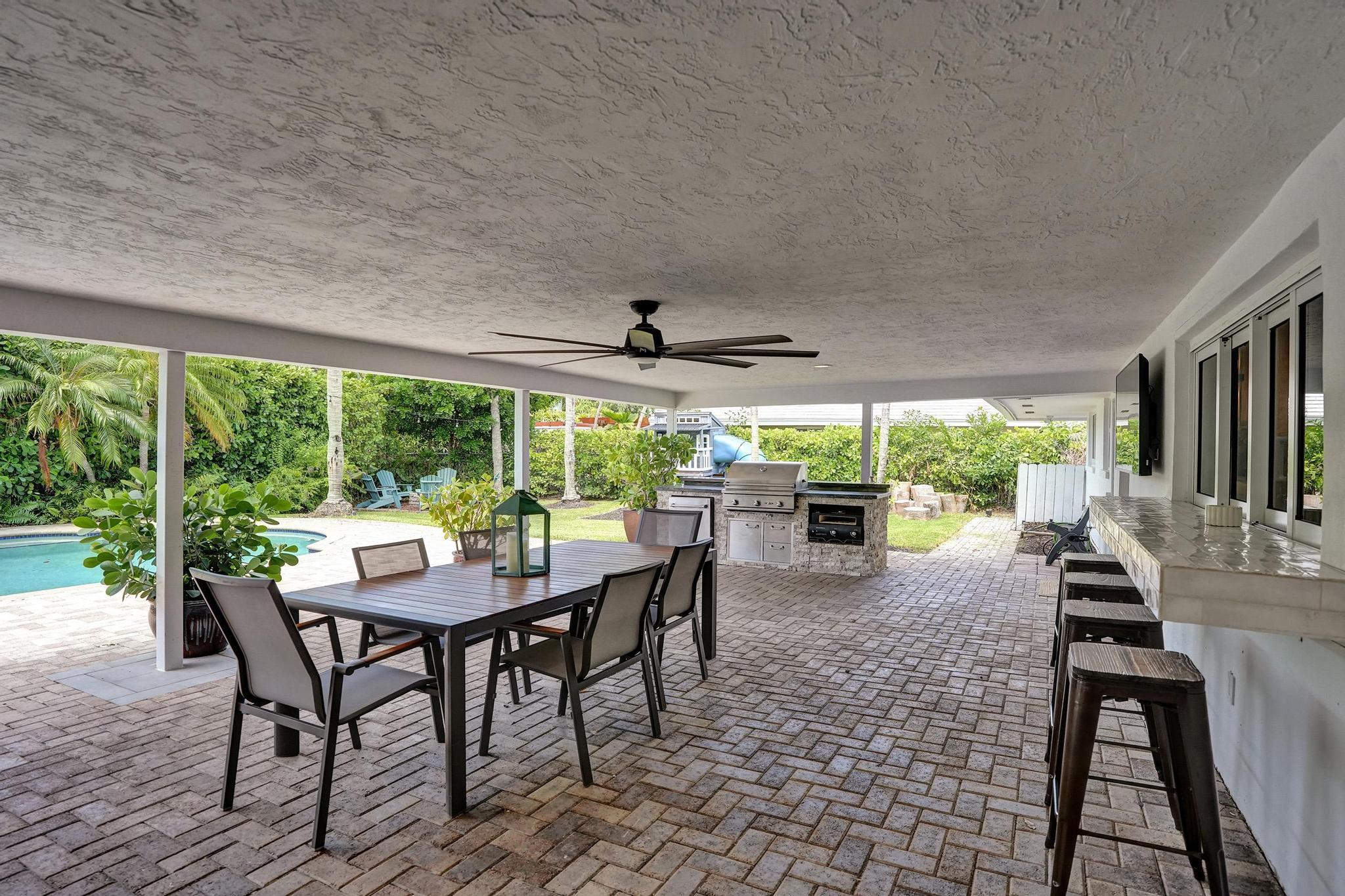 2 Mendota Sea Ranch Lakes, FL 33308