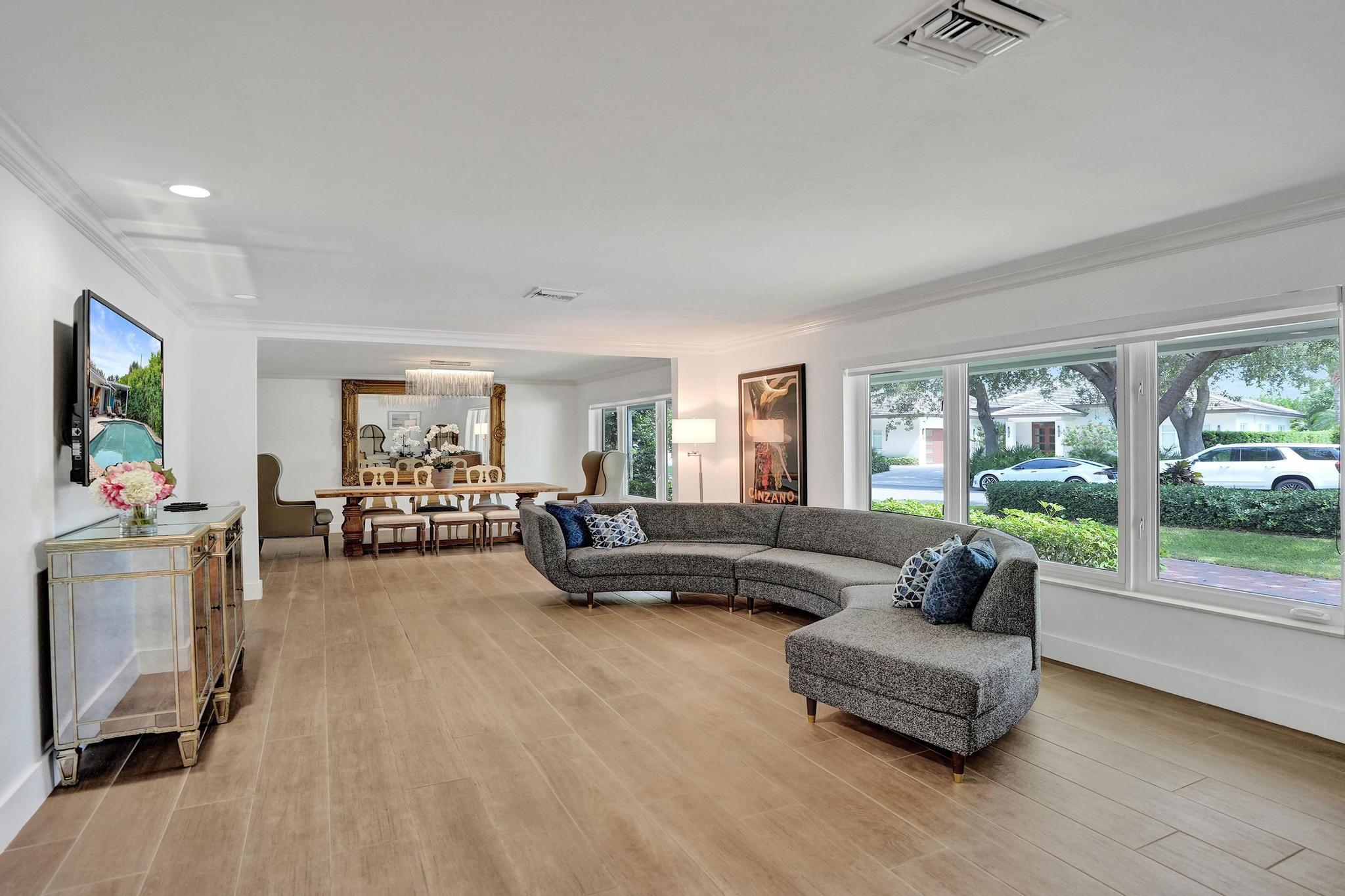 2 Mendota Sea Ranch Lakes, FL 33308
