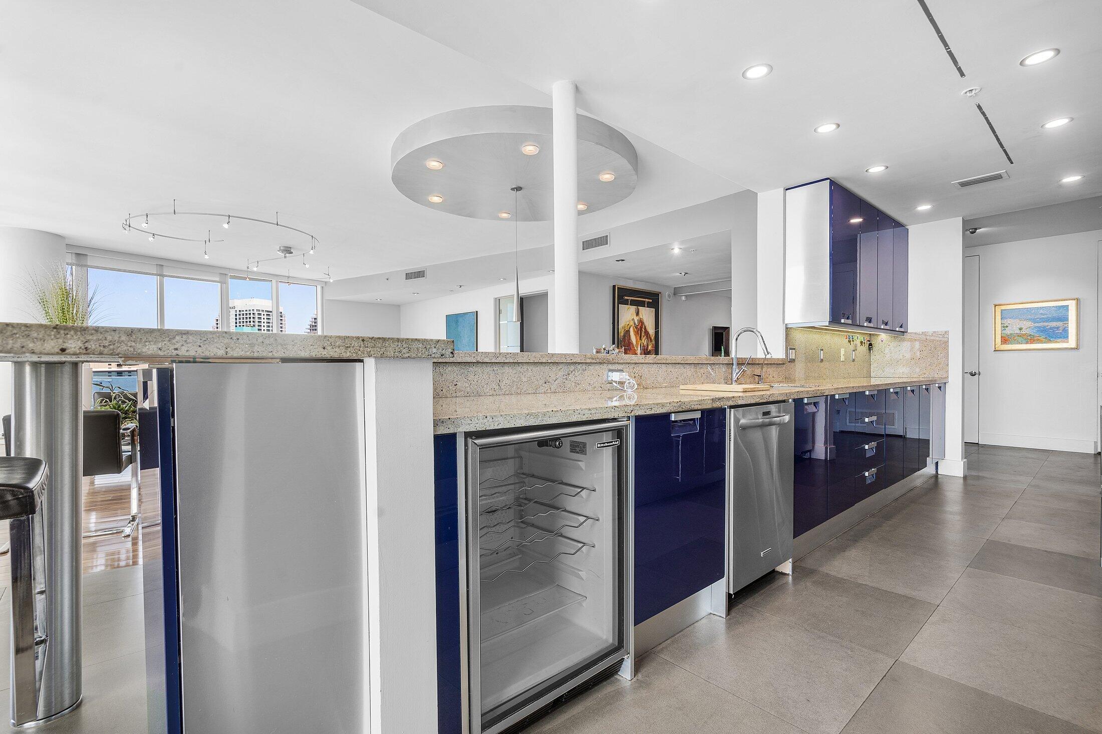 715 Bayshore #Ph4 Fort Lauderdale, FL 33304