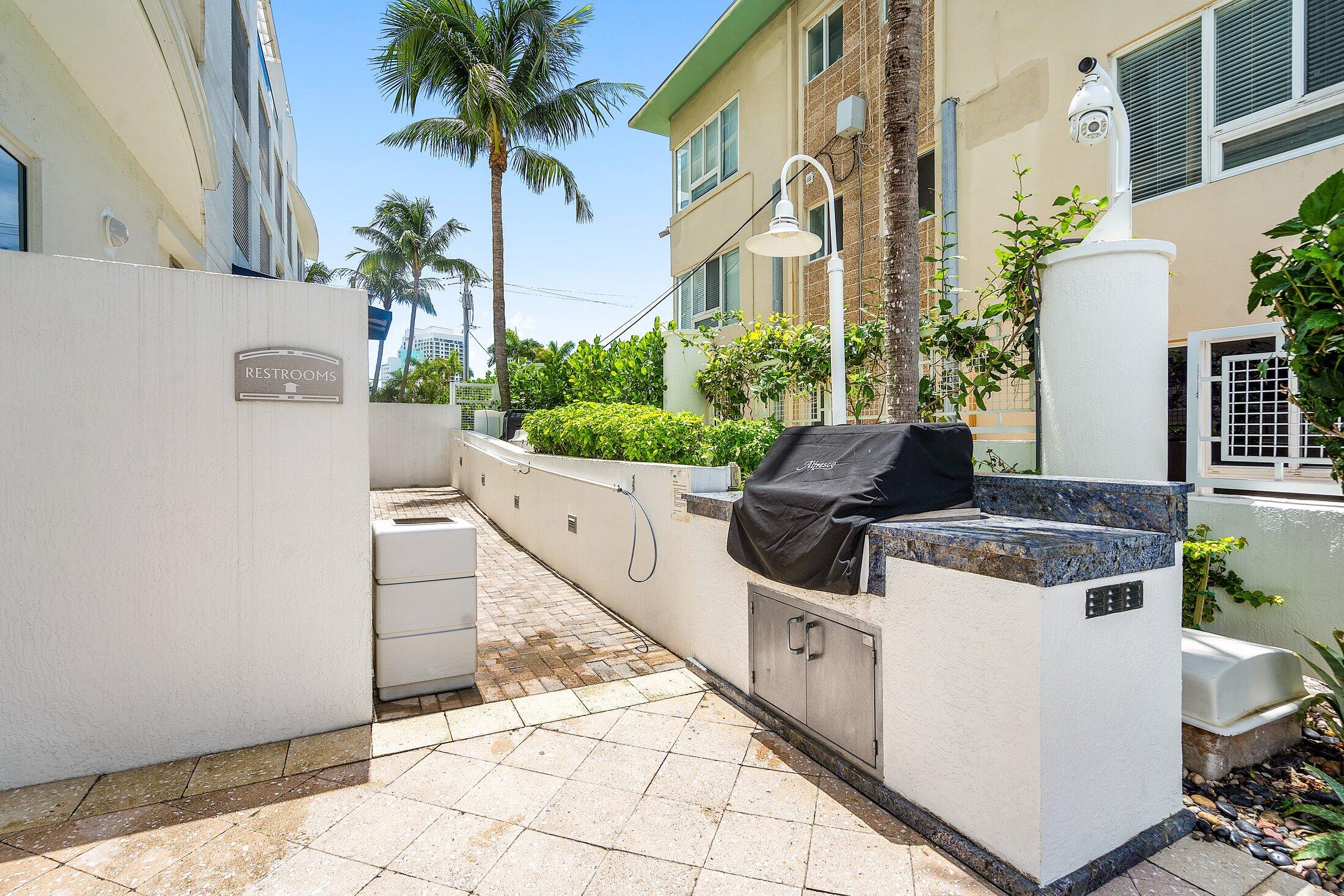 715 Bayshore #Ph4 Fort Lauderdale, FL 33304