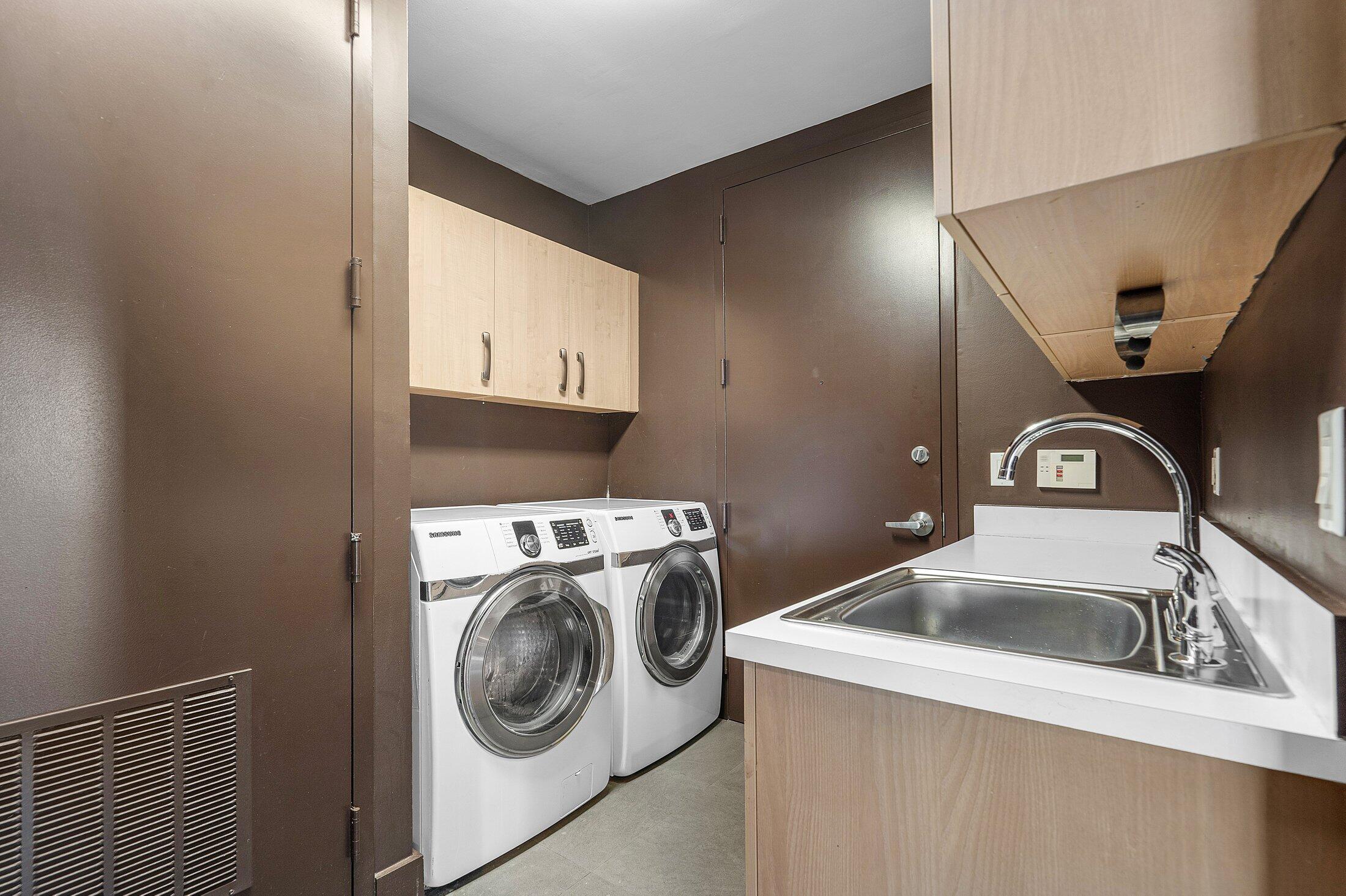 715 Bayshore #Ph4 Fort Lauderdale, FL 33304