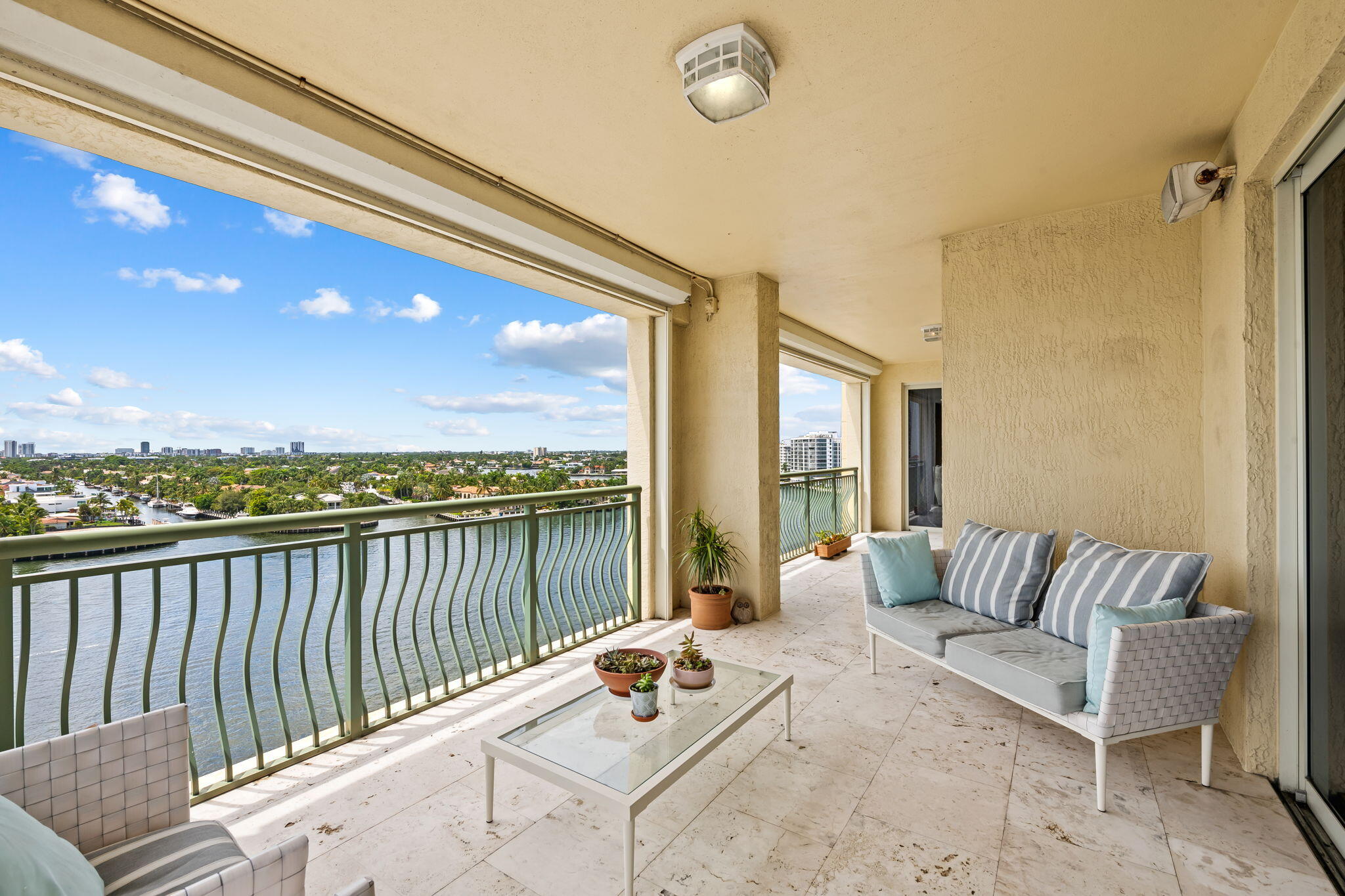 209 N Birch Rd #1002 Fort Lauderdale, FL 33304