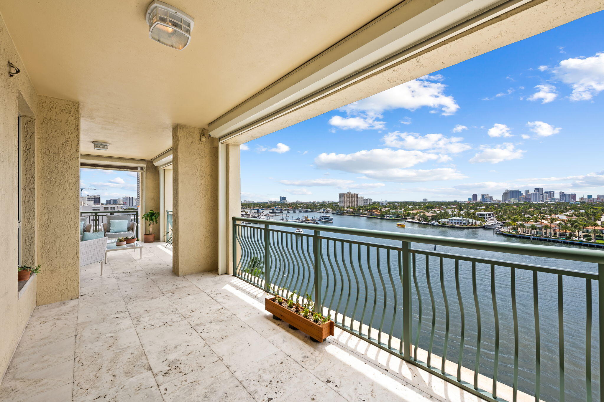 209 N Birch Rd #1002 Fort Lauderdale, FL 33304
