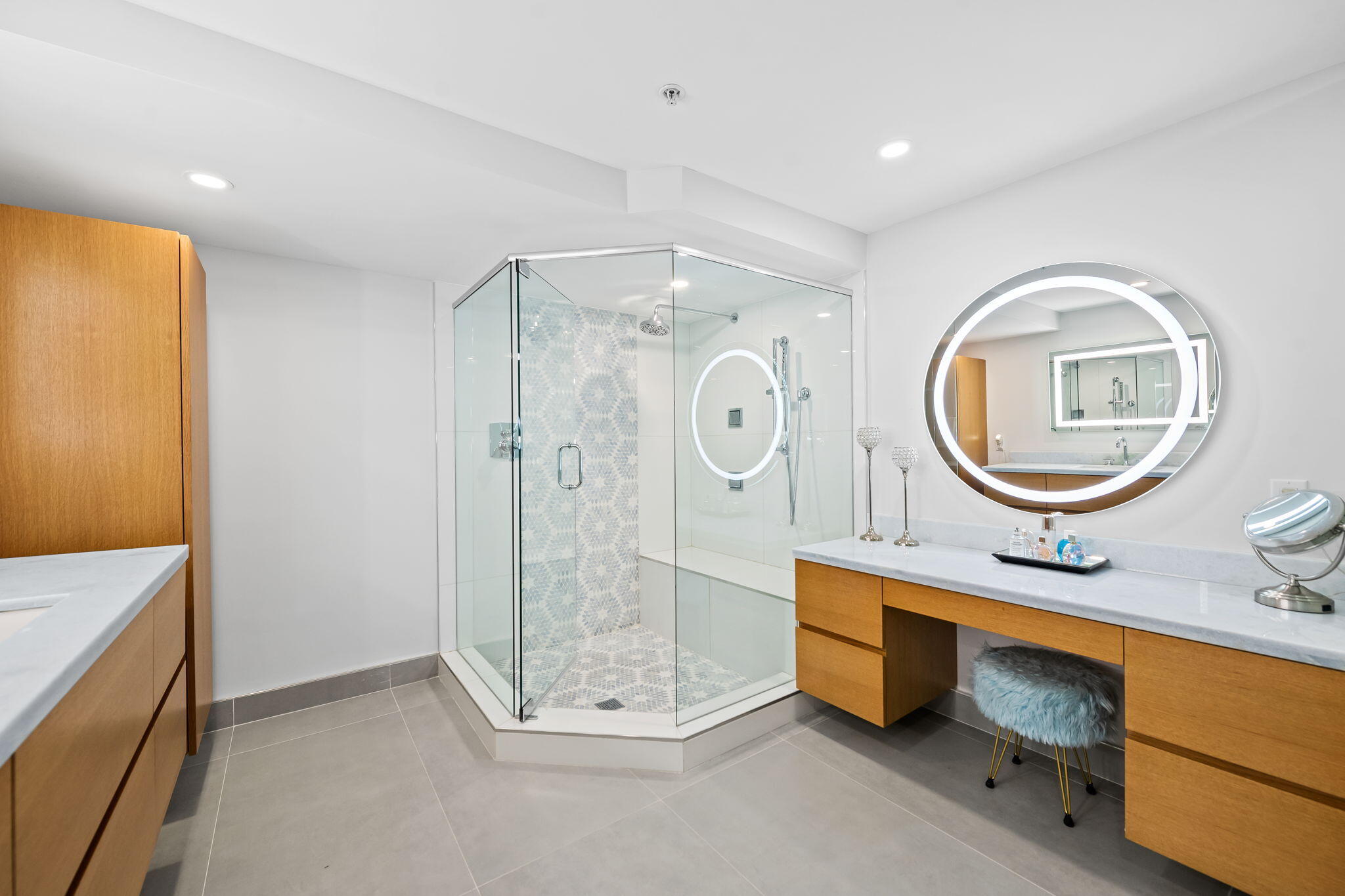 209 N Birch Rd #1002 Fort Lauderdale, FL 33304