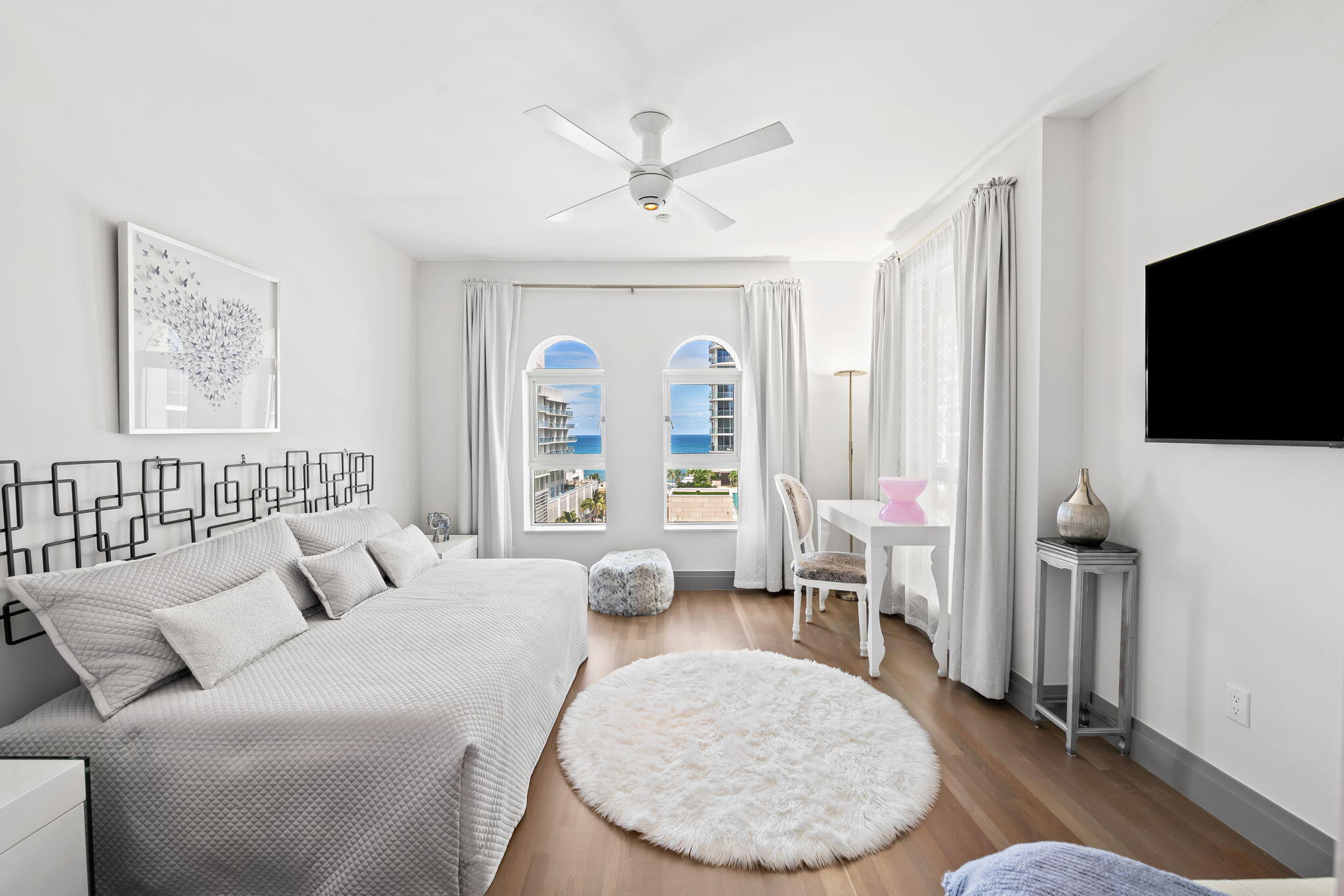 209 N Birch Rd #1002 Fort Lauderdale, FL 33304