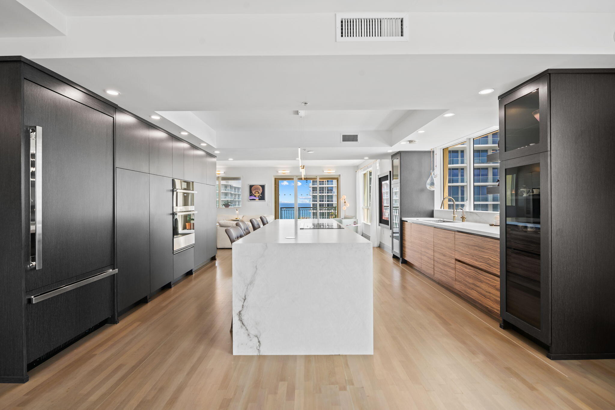 209 N Birch Rd #1002 Fort Lauderdale, FL 33304