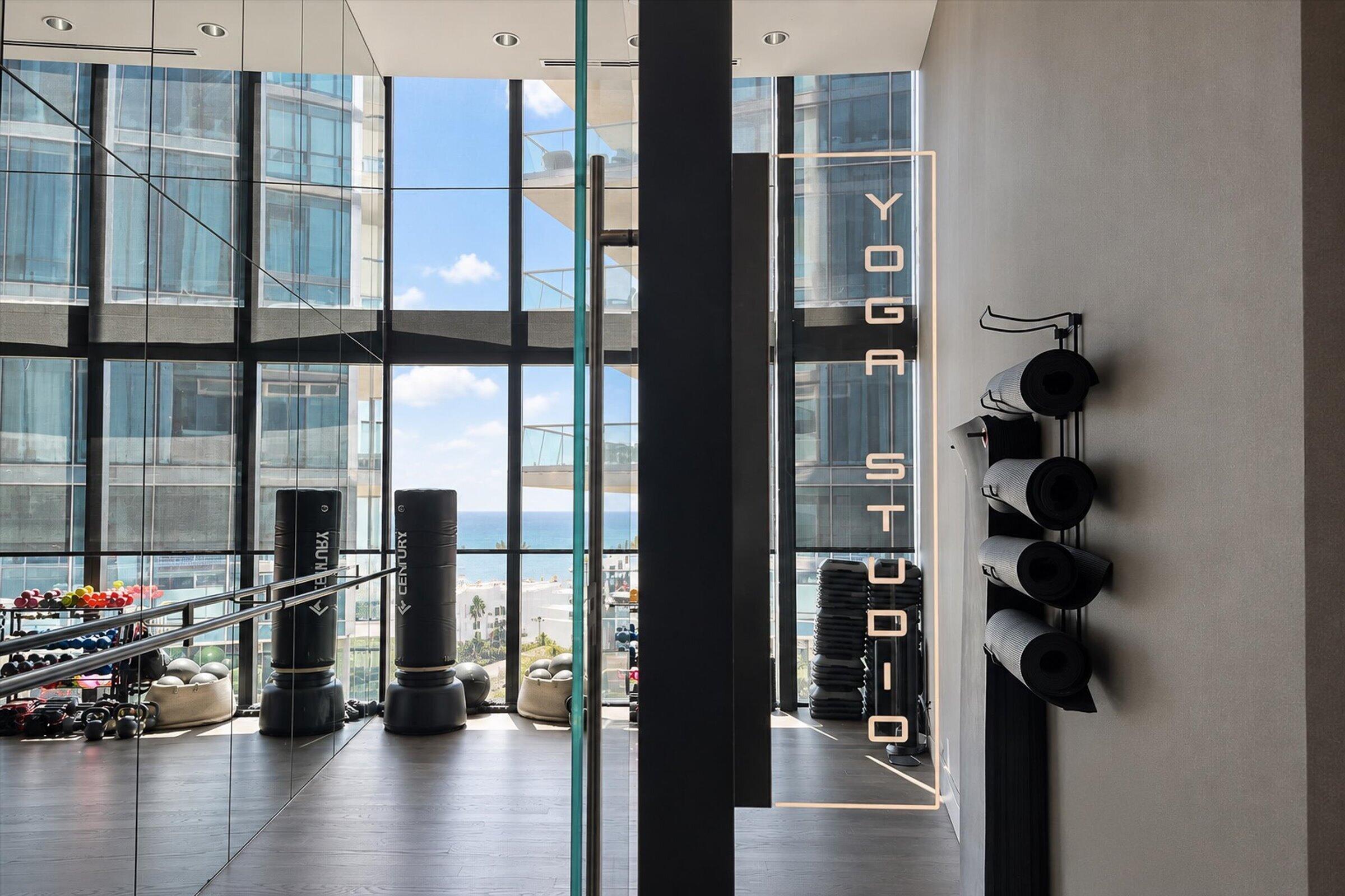 image Porsche Design Tower41