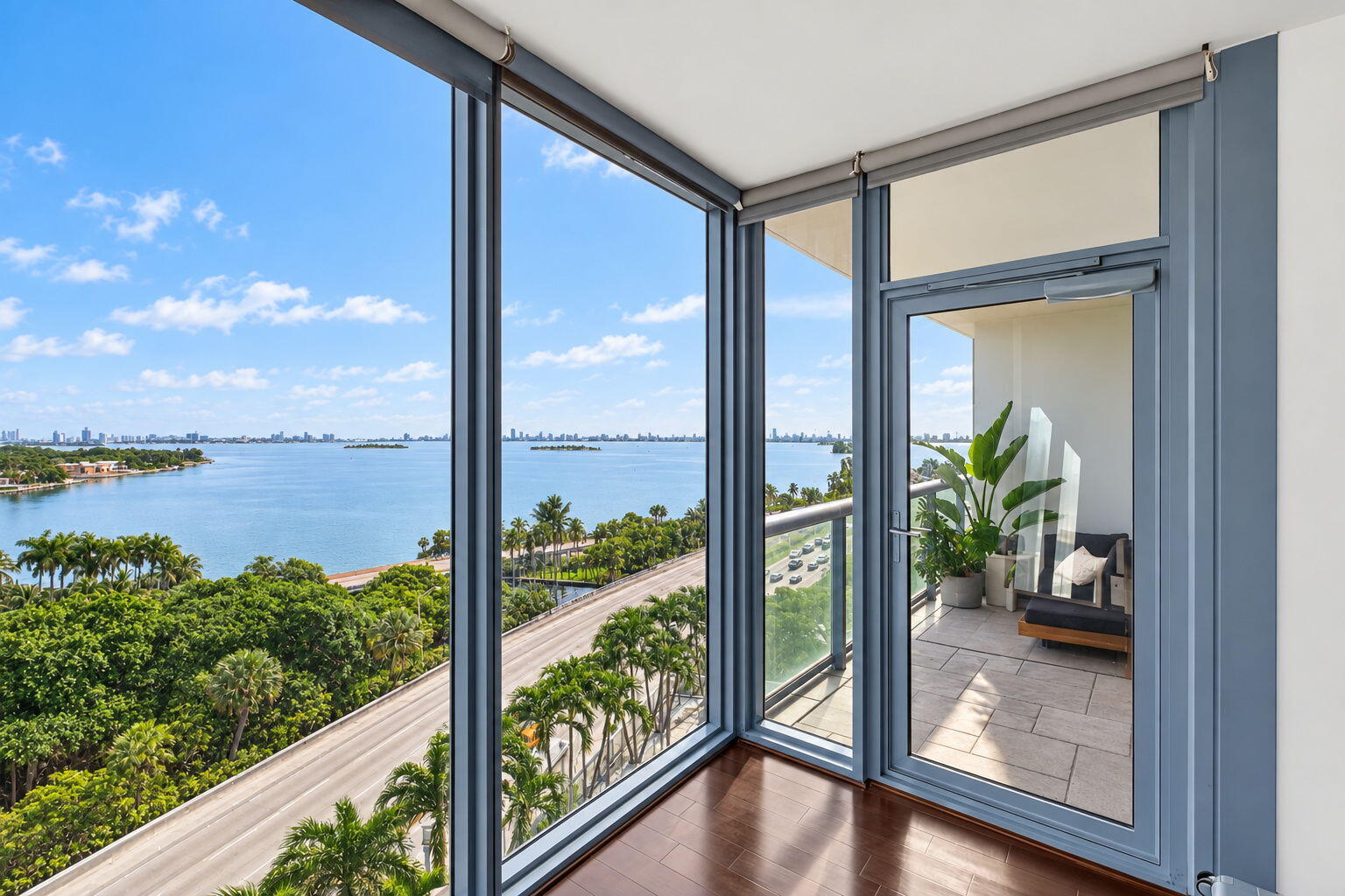 image Blue on the Bay18