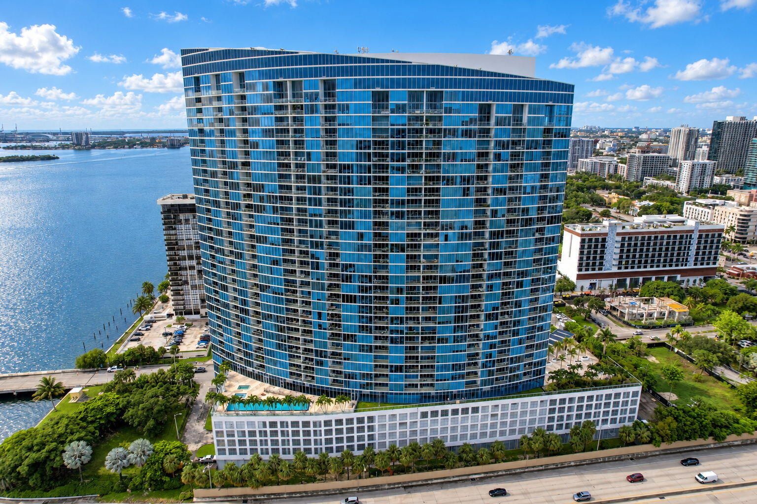 image Blue on the Bay54