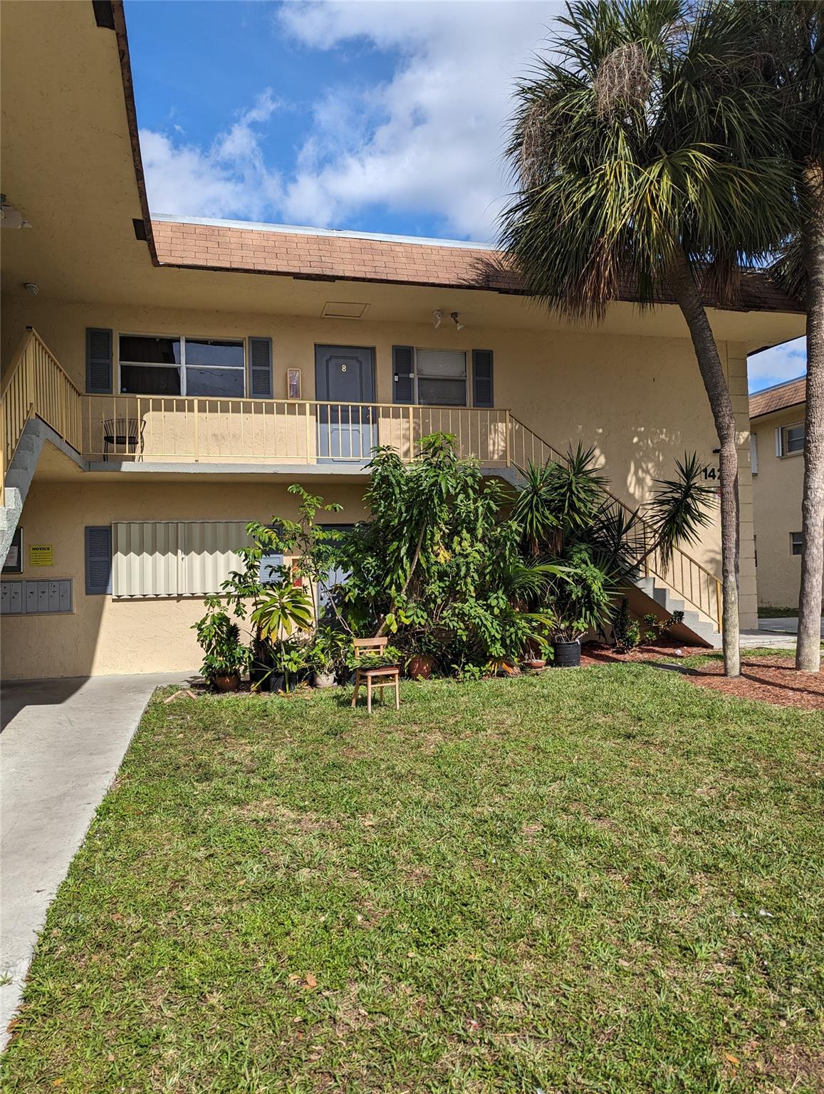 1421 NW 45th St #6