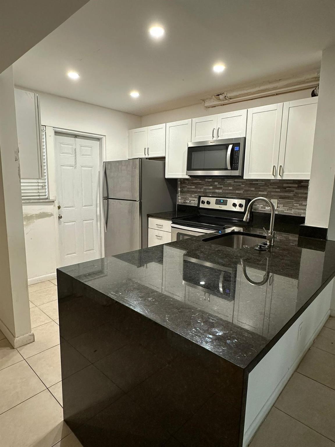 1101 Crystal Lk Dr #602