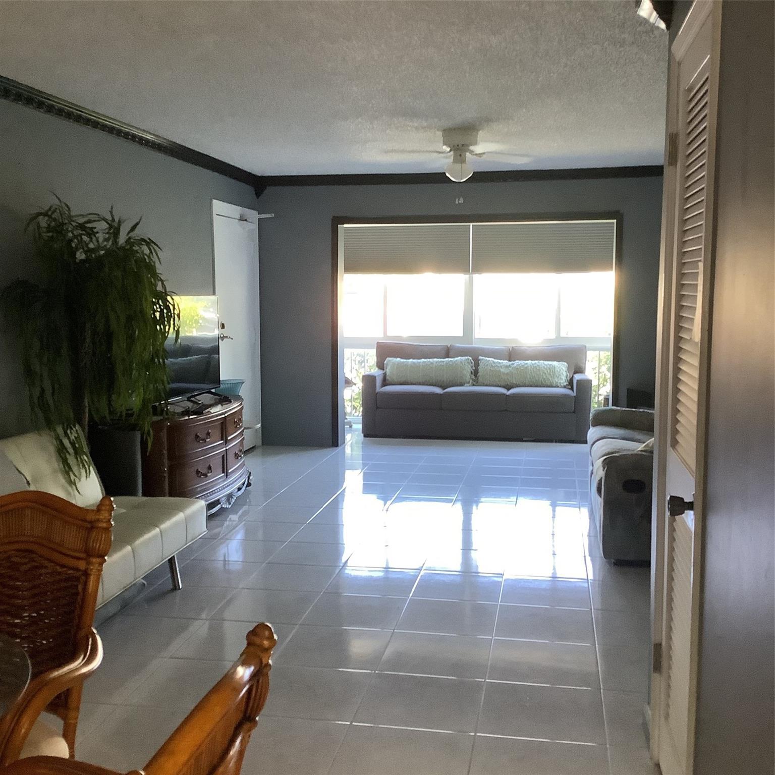 6345 Bay Clb Dr #1