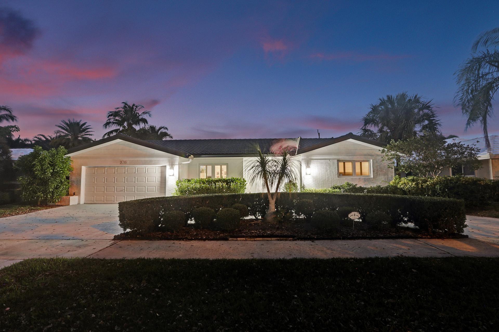 2051 NE 59th Ct
