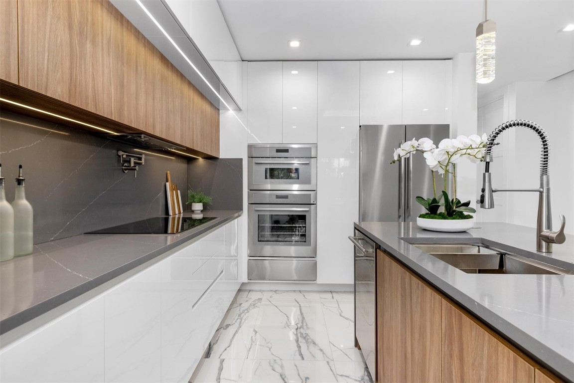 1621 E Broward Fort Lauderdale, FL 33301