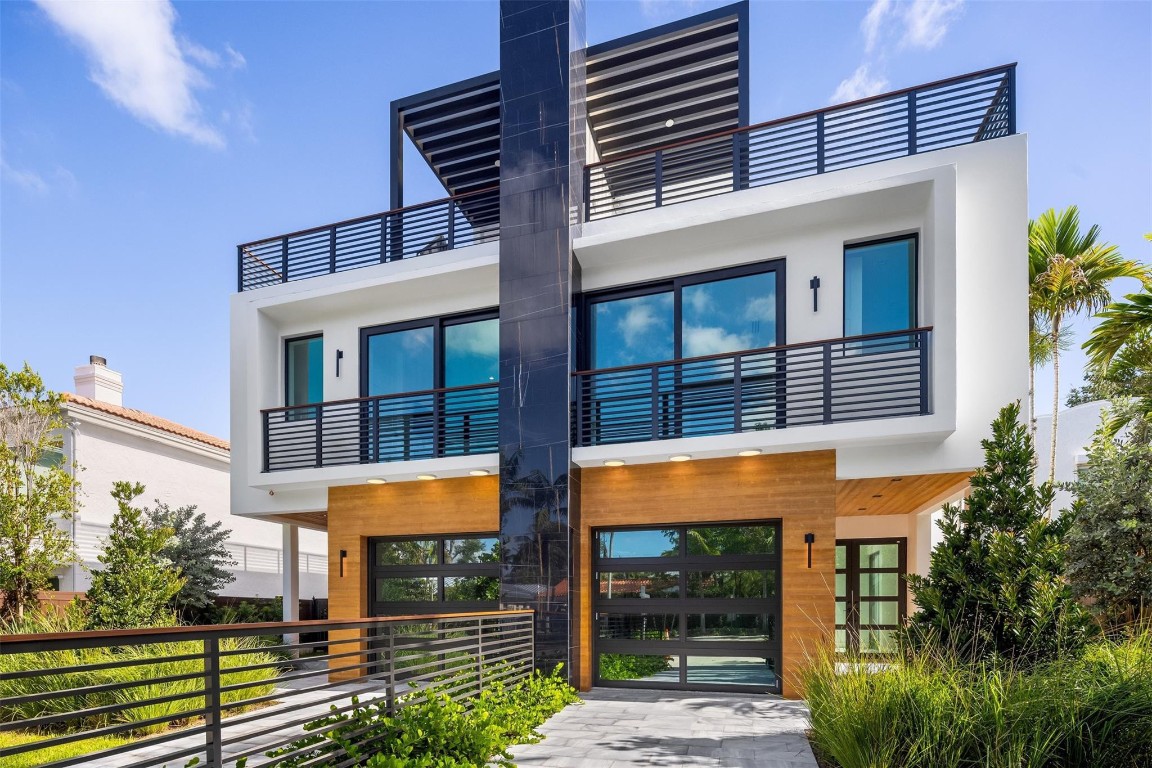 1621 E Broward Fort Lauderdale, FL 33301