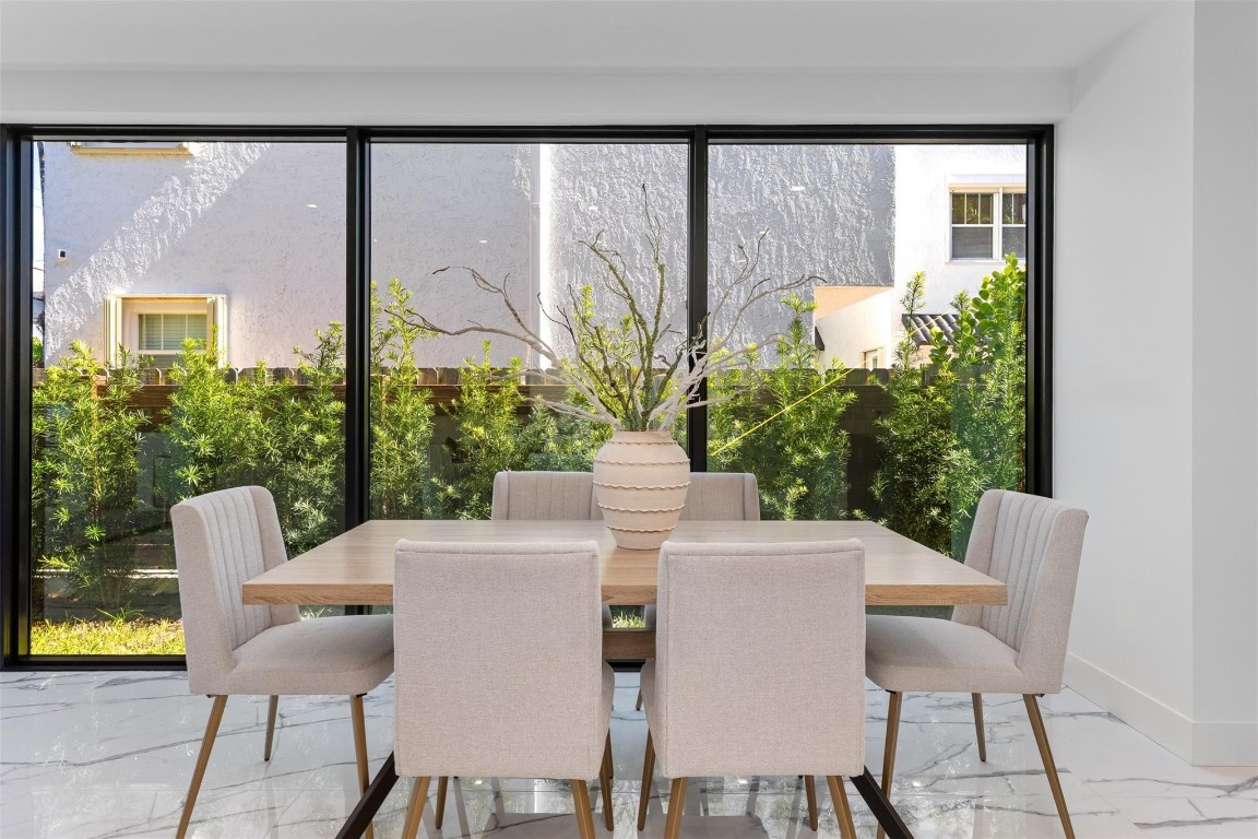 1621 E Broward Fort Lauderdale, FL 33301