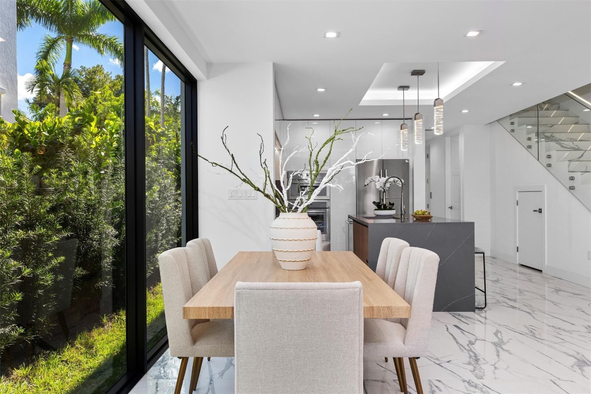 1621 E Broward Fort Lauderdale, FL 33301