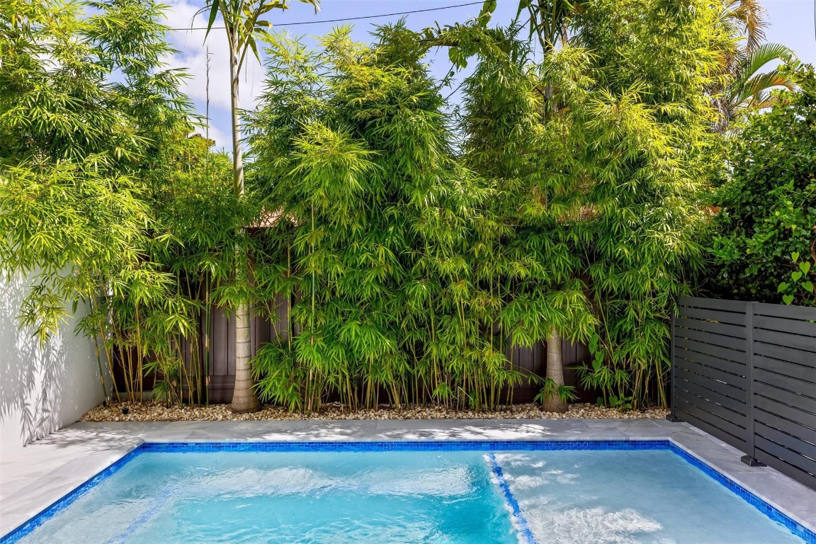 1621 E Broward Fort Lauderdale, FL 33301