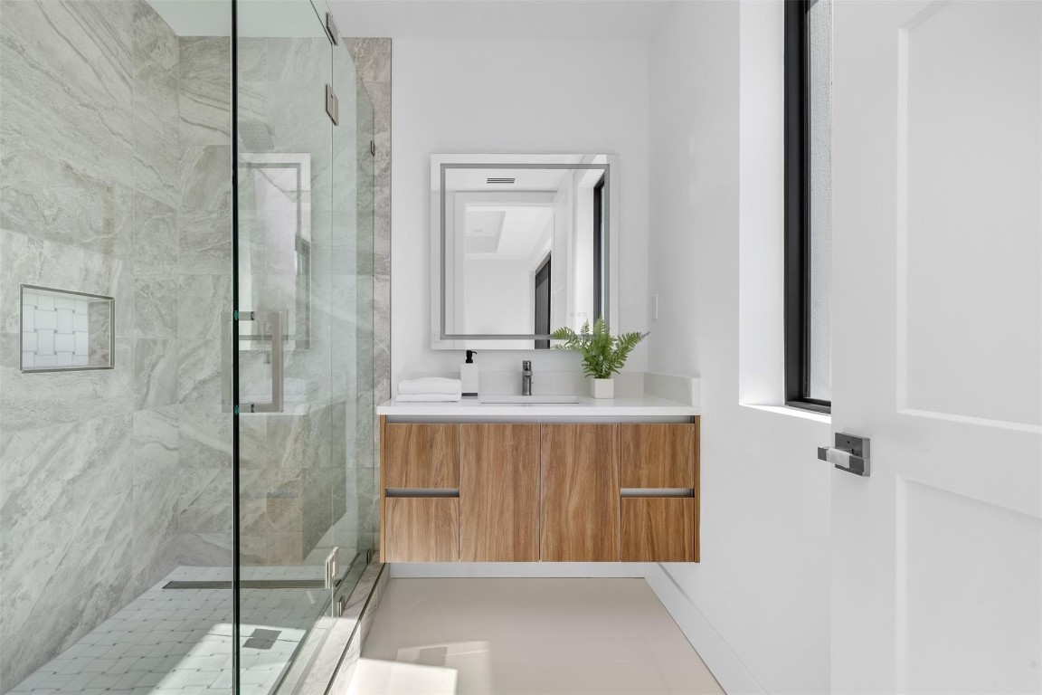 1621 E Broward Fort Lauderdale, FL 33301