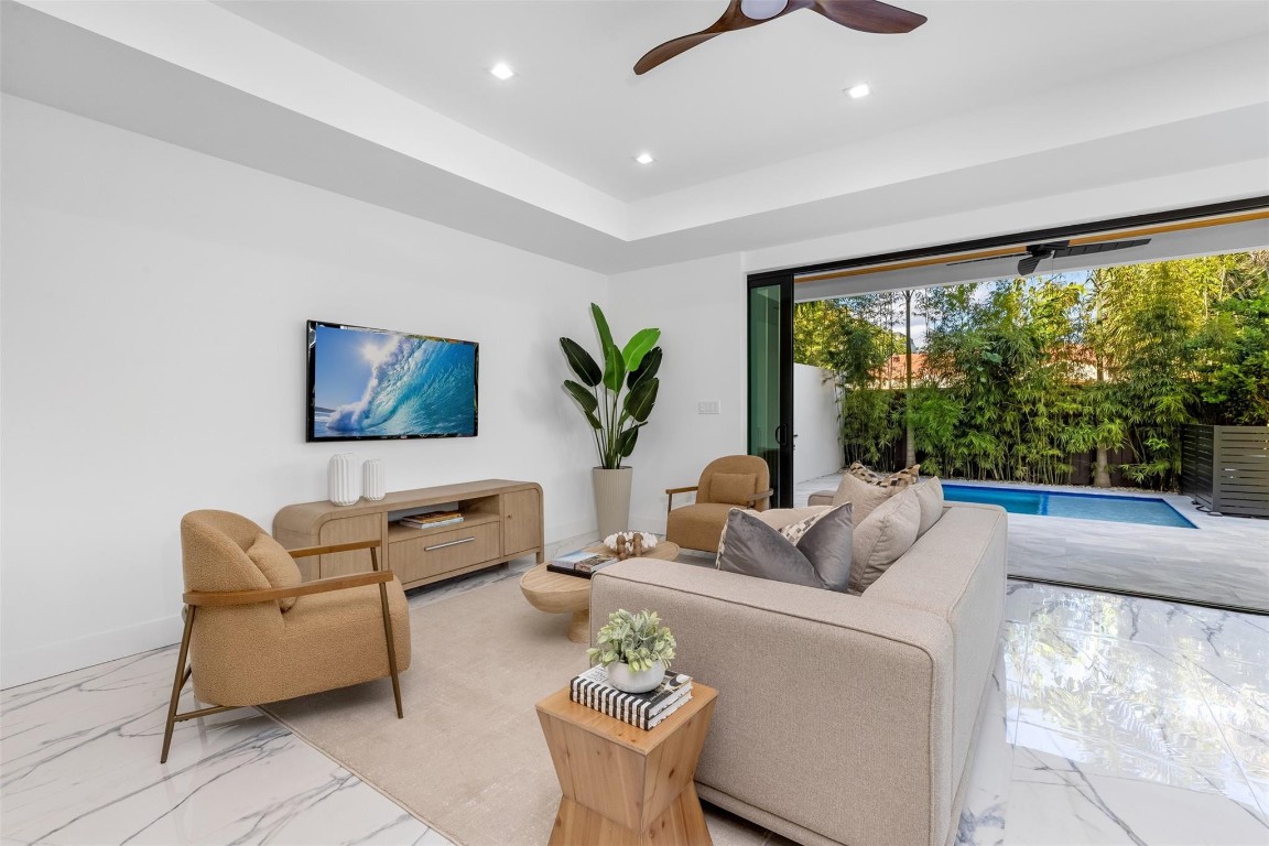 1621 E Broward Fort Lauderdale, FL 33301