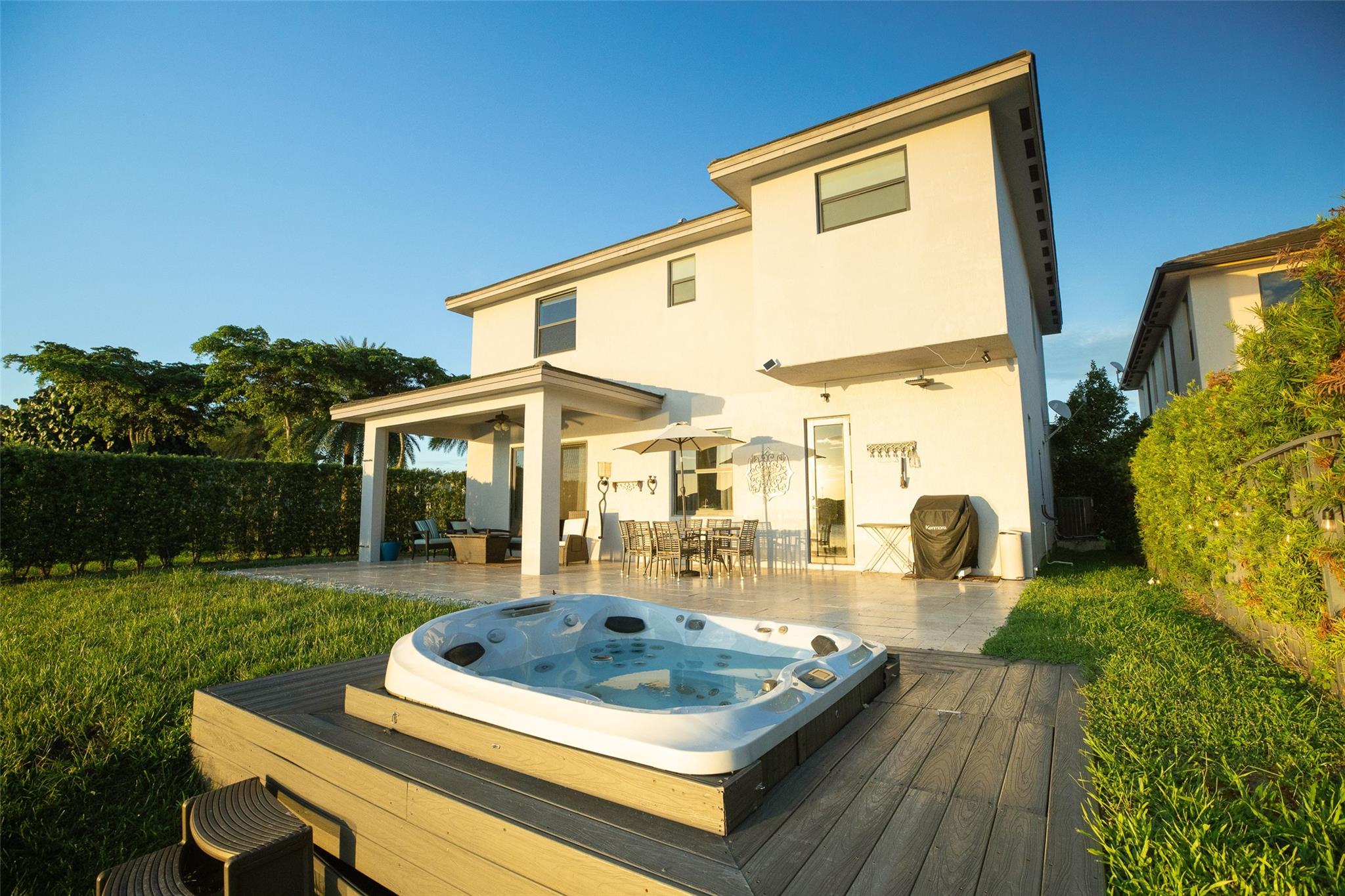 15934 NW 87th Ct Miami Lakes, FL 33018