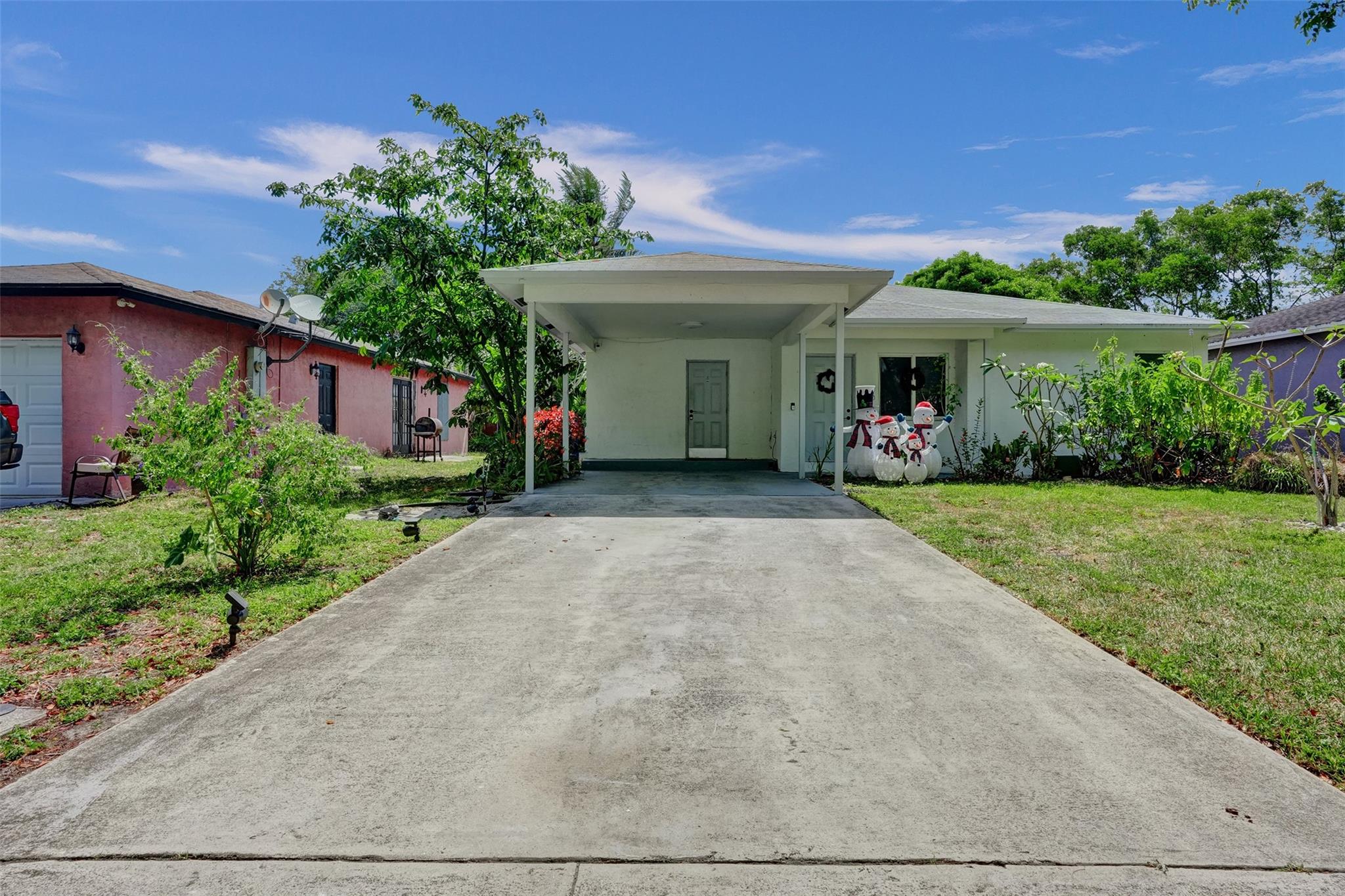 1590 NW 7th Ln
