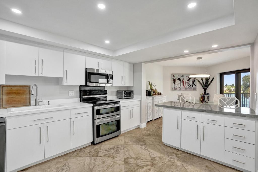 501 N Riverside Dr #203 Pompano Beach, FL 33062