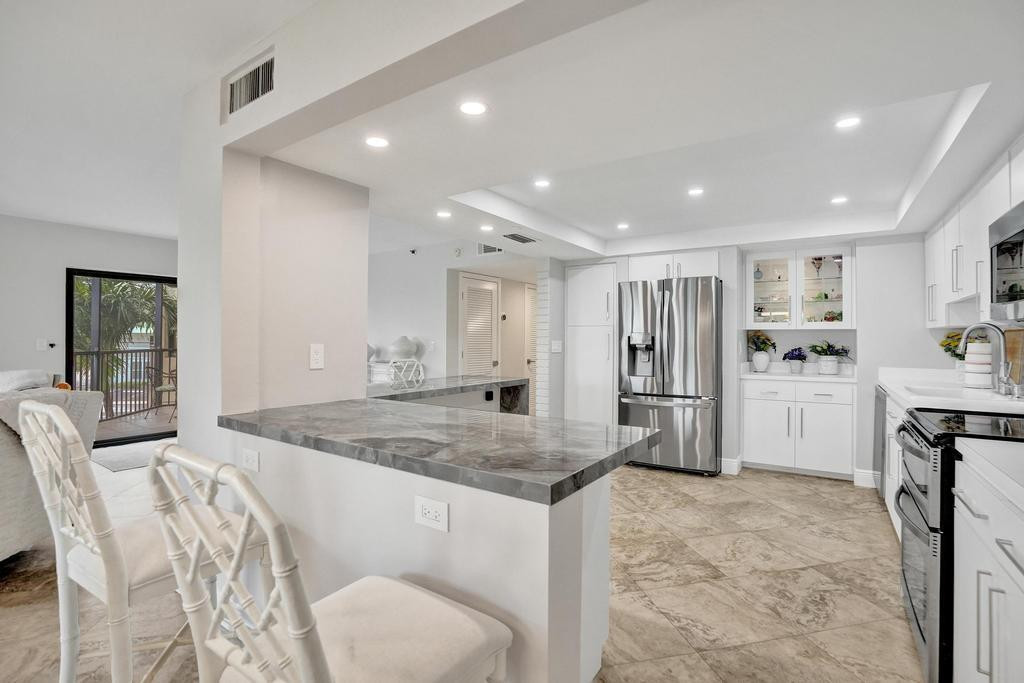 501 N Riverside Dr #203 Pompano Beach, FL 33062