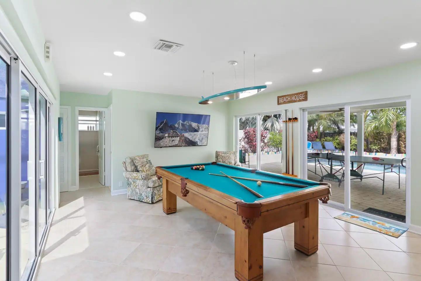 608 Malabar Ave Hutchinson Island, FL 34949