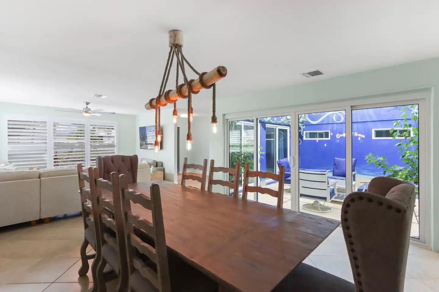 608 Malabar Ave Hutchinson Island, FL 34949