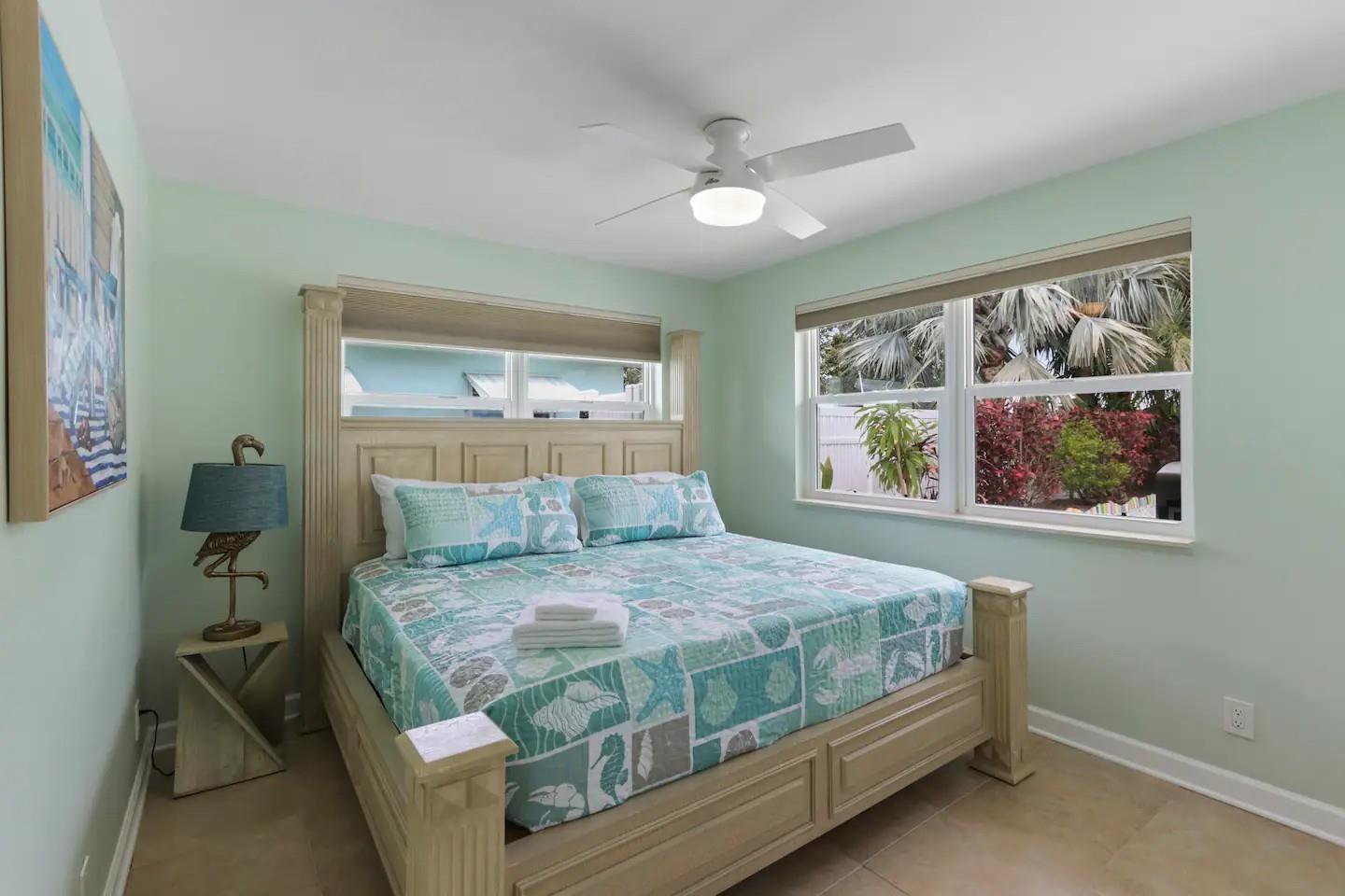 608 Malabar Ave Hutchinson Island, FL 34949
