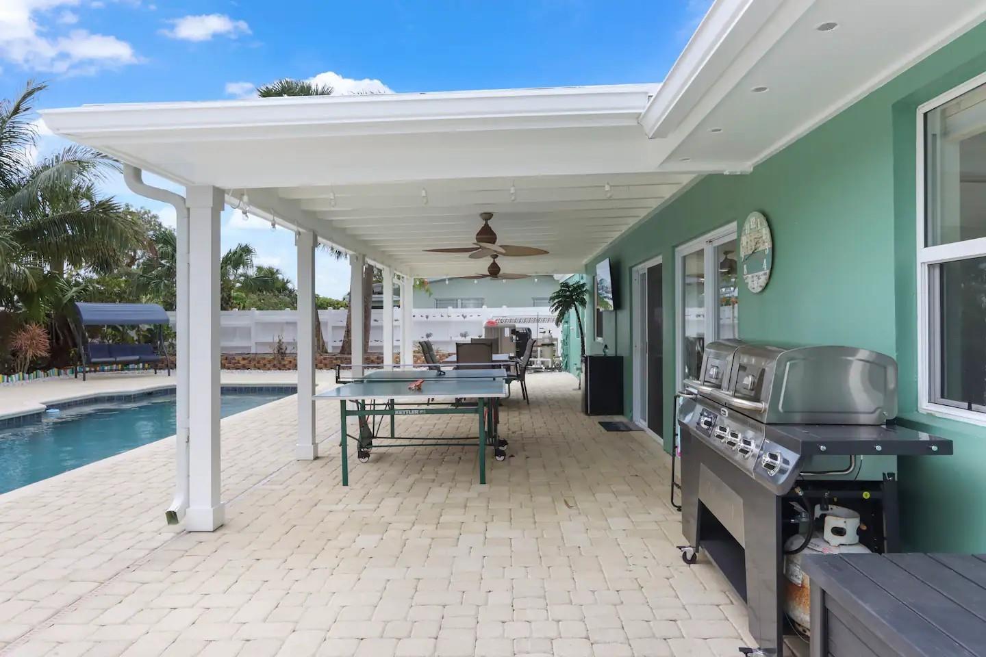 608 Malabar Ave Hutchinson Island, FL 34949