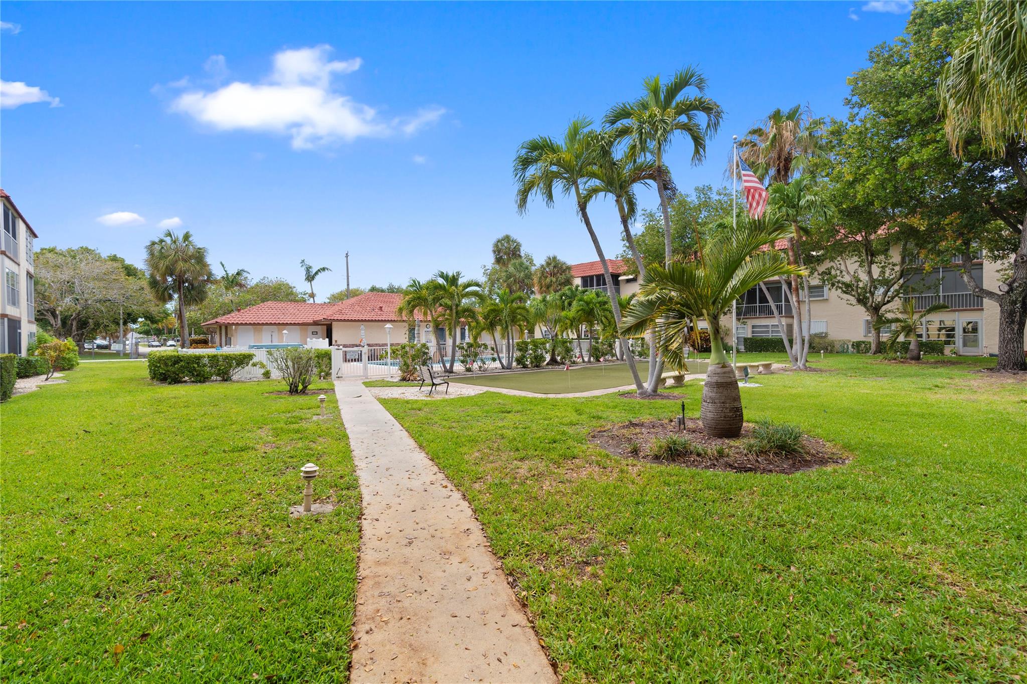 700 SE 6th Ave #314 Deerfield Beach, FL 33441
