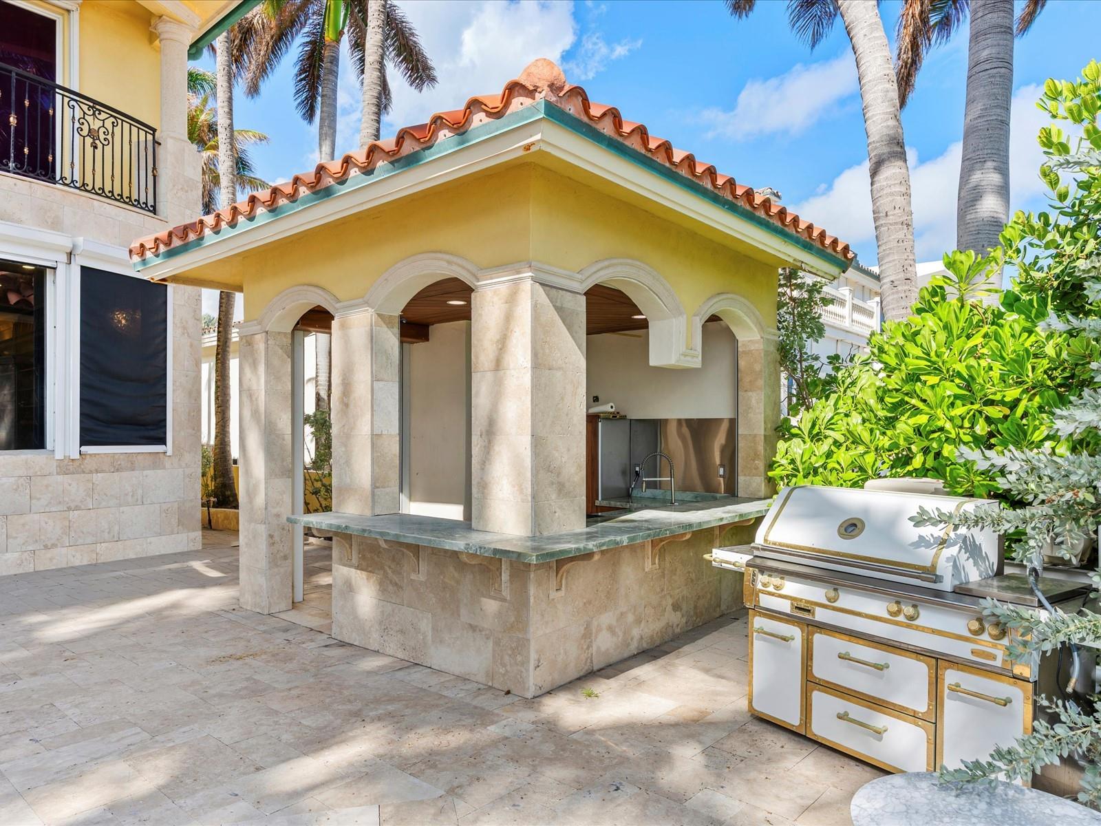 555 Ocean Blvd Golden Beach, FL 33160