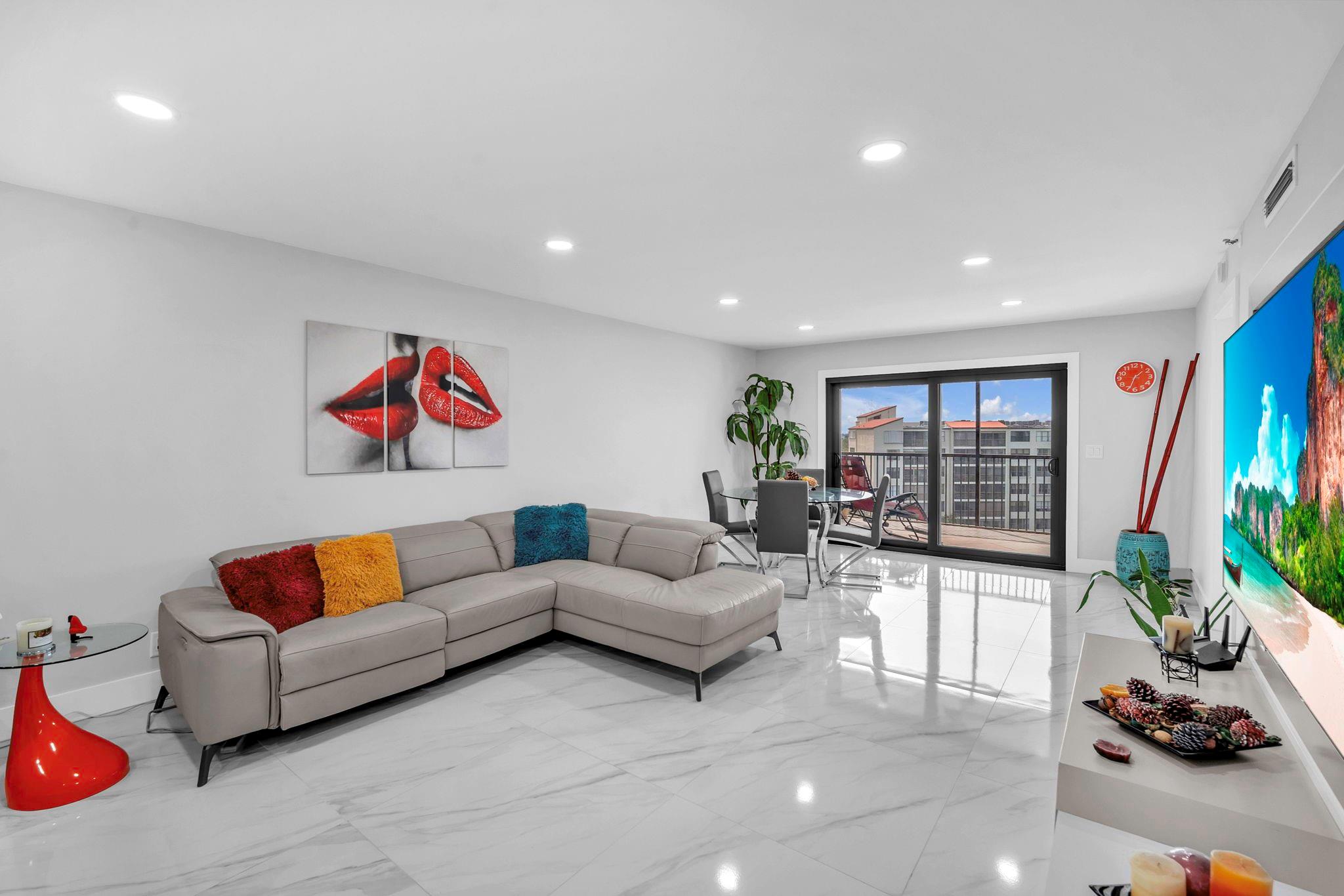 2221 Cypress Is Dr #708 Pompano Beach, FL 33069