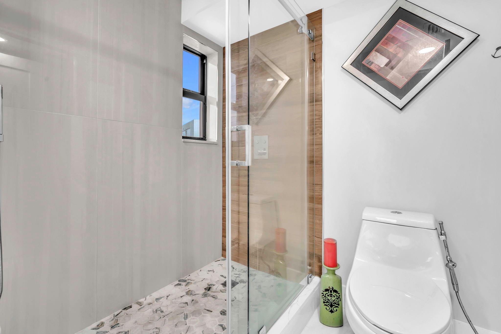 2221 Cypress Is Dr #708 Pompano Beach, FL 33069