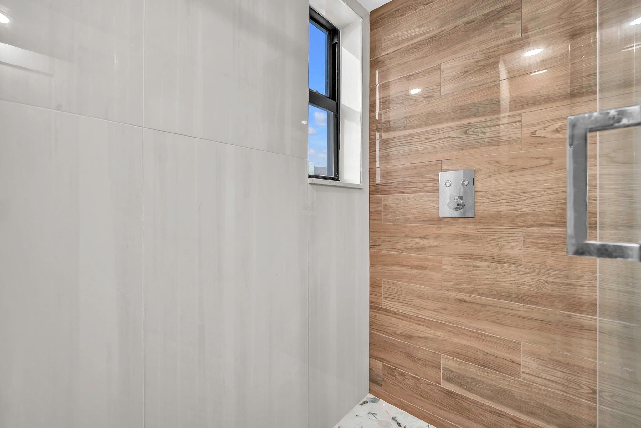 2221 Cypress Is Dr #708 Pompano Beach, FL 33069