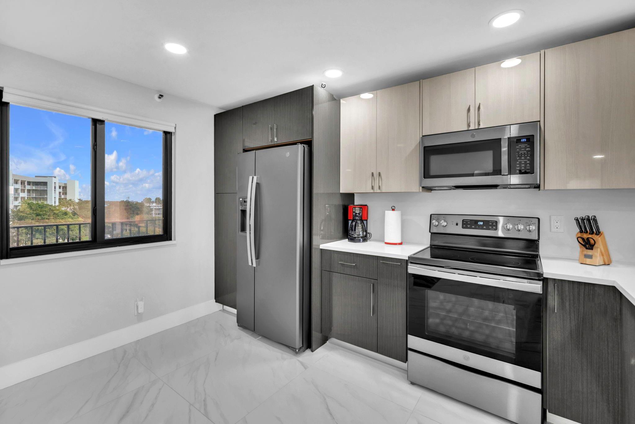 2221 Cypress Is Dr #708 Pompano Beach, FL 33069