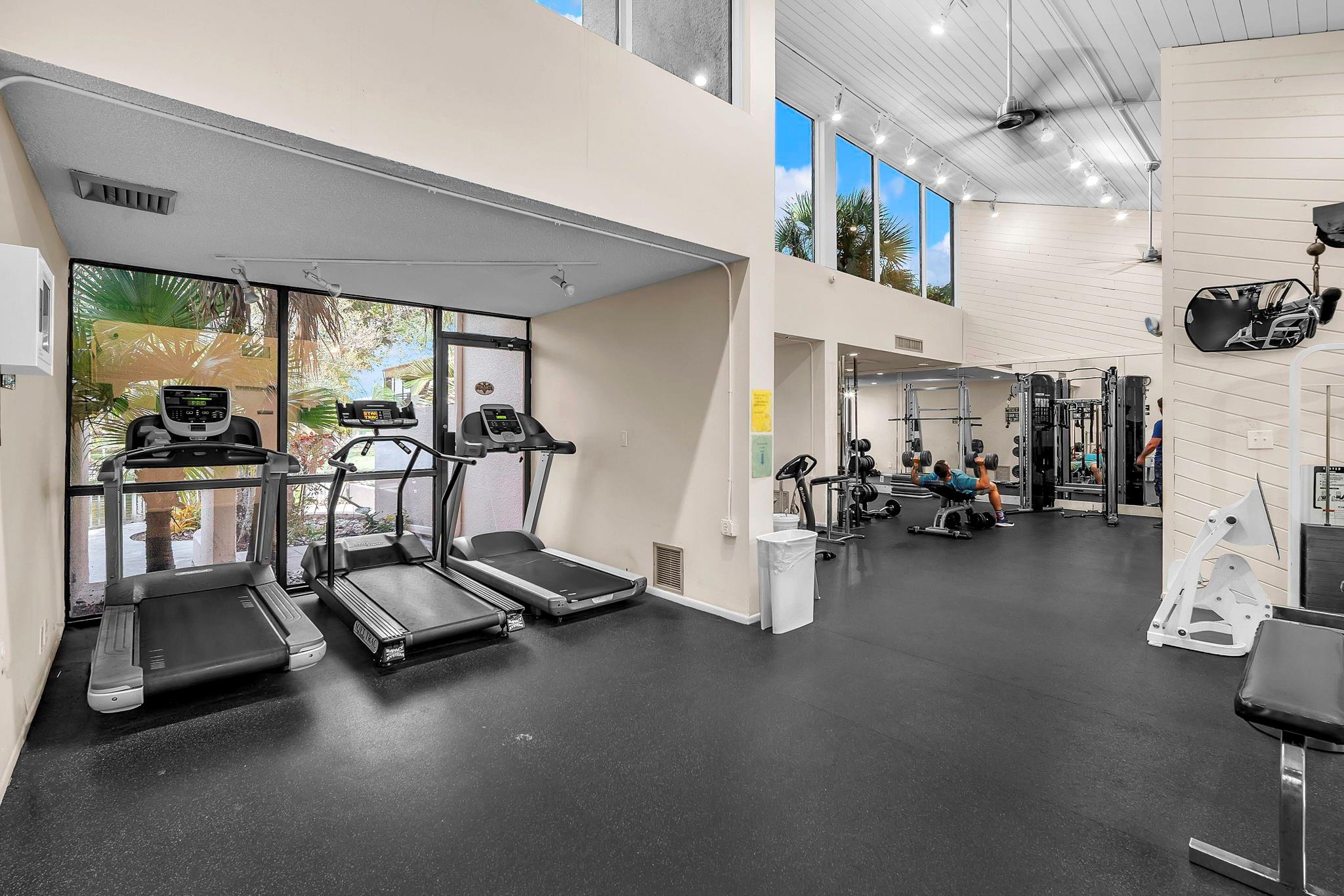 2221 Cypress Is Dr #708 Pompano Beach, FL 33069