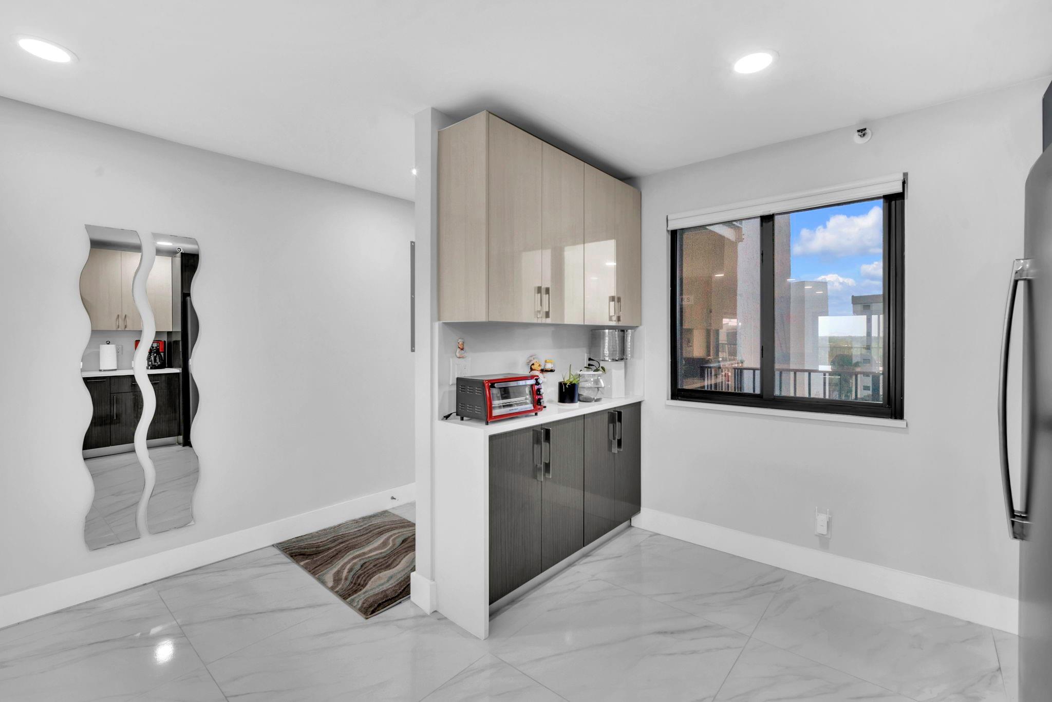 2221 Cypress Is Dr #708 Pompano Beach, FL 33069