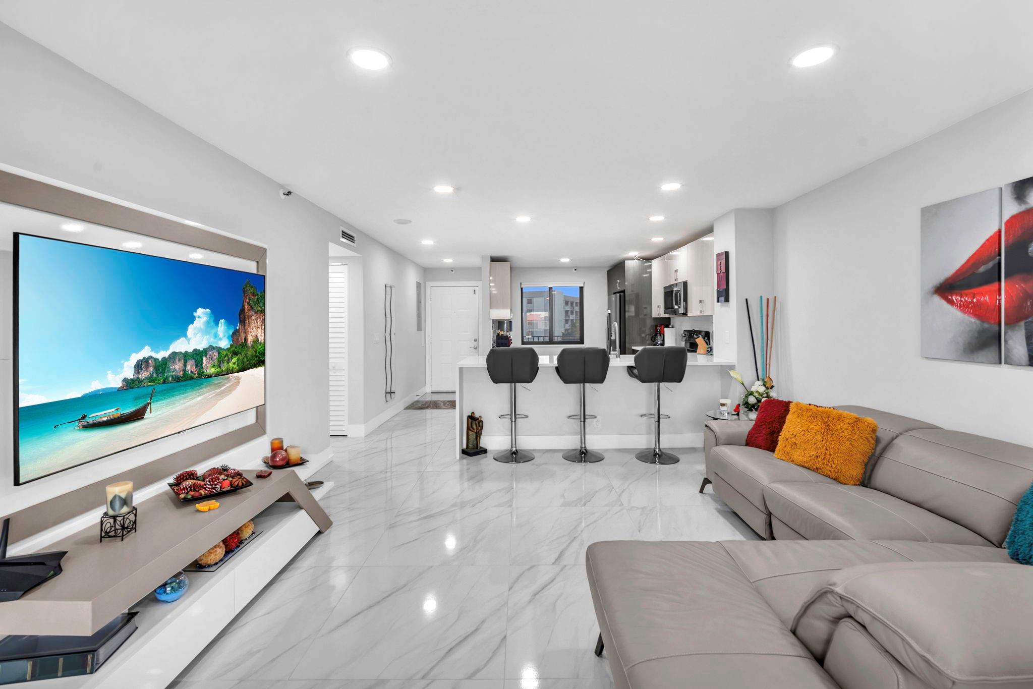 2221 Cypress Is Dr #708 Pompano Beach, FL 33069