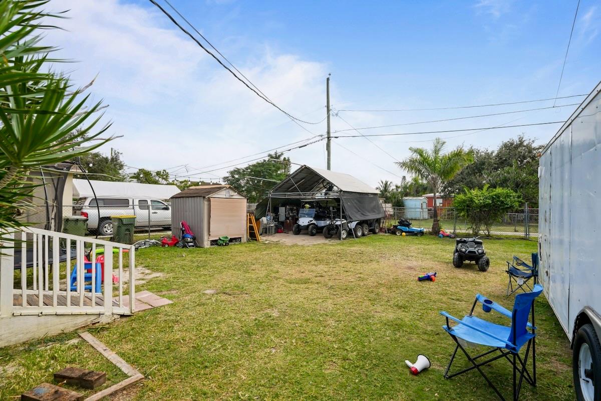 708 NW 15th St Homestead, FL 33030