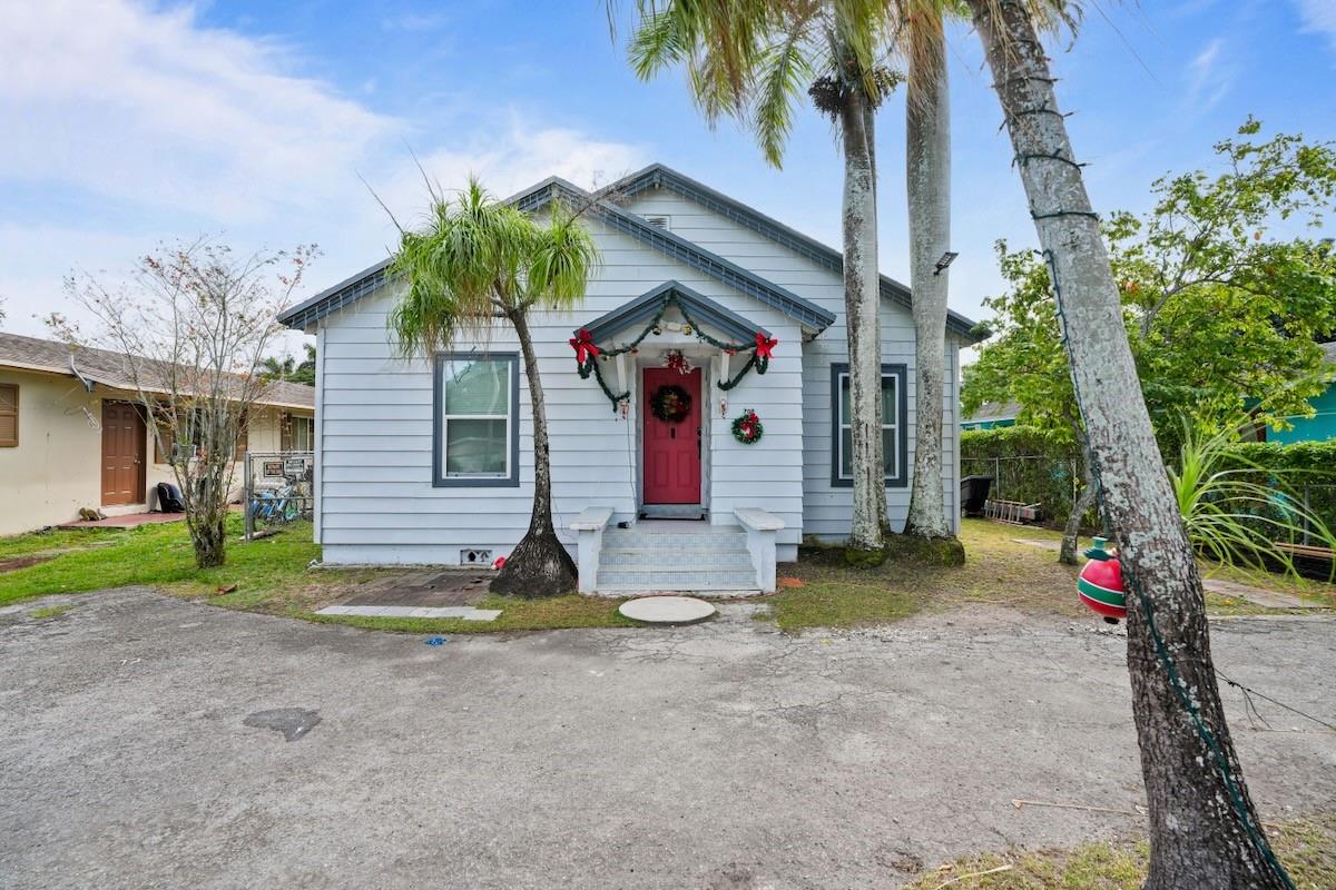 708 NW 15th St Homestead, FL 33030