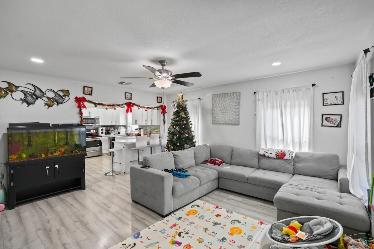 708 NW 15th St Homestead, FL 33030