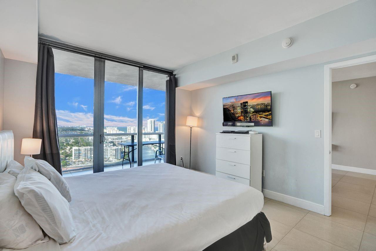 image Beachwalk Condominium11