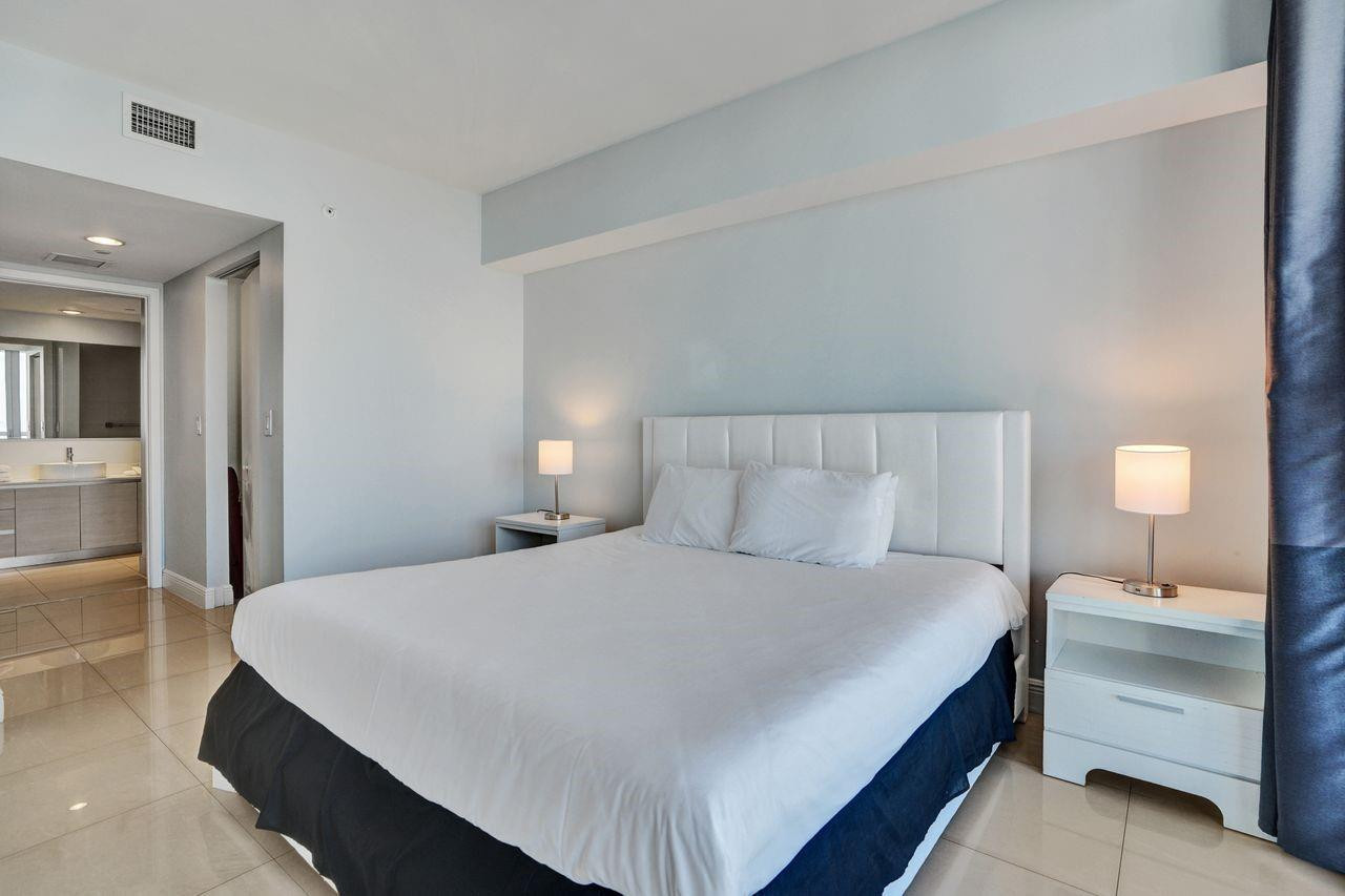 image Beachwalk Condominium12