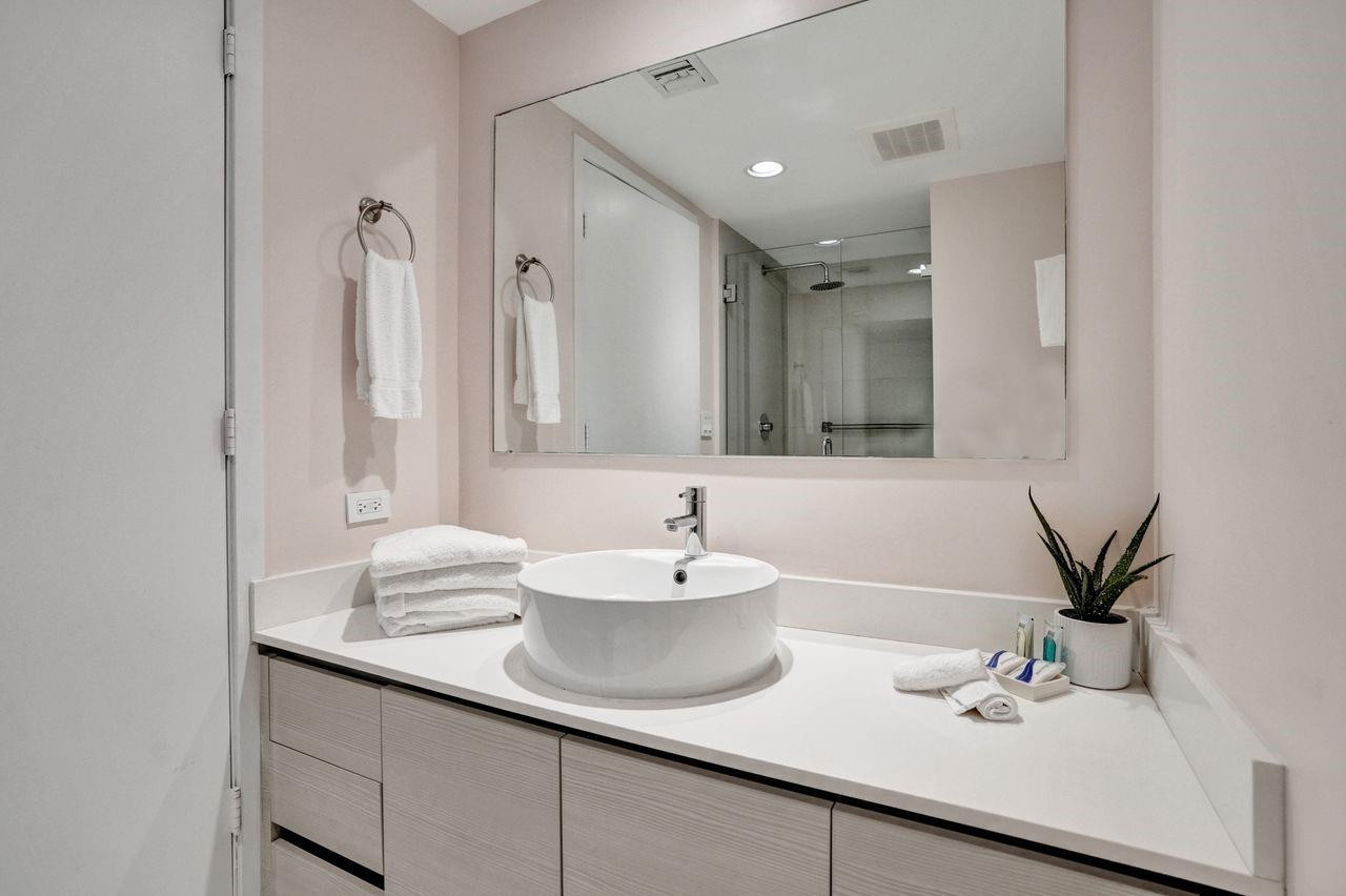 image Beachwalk Condominium18