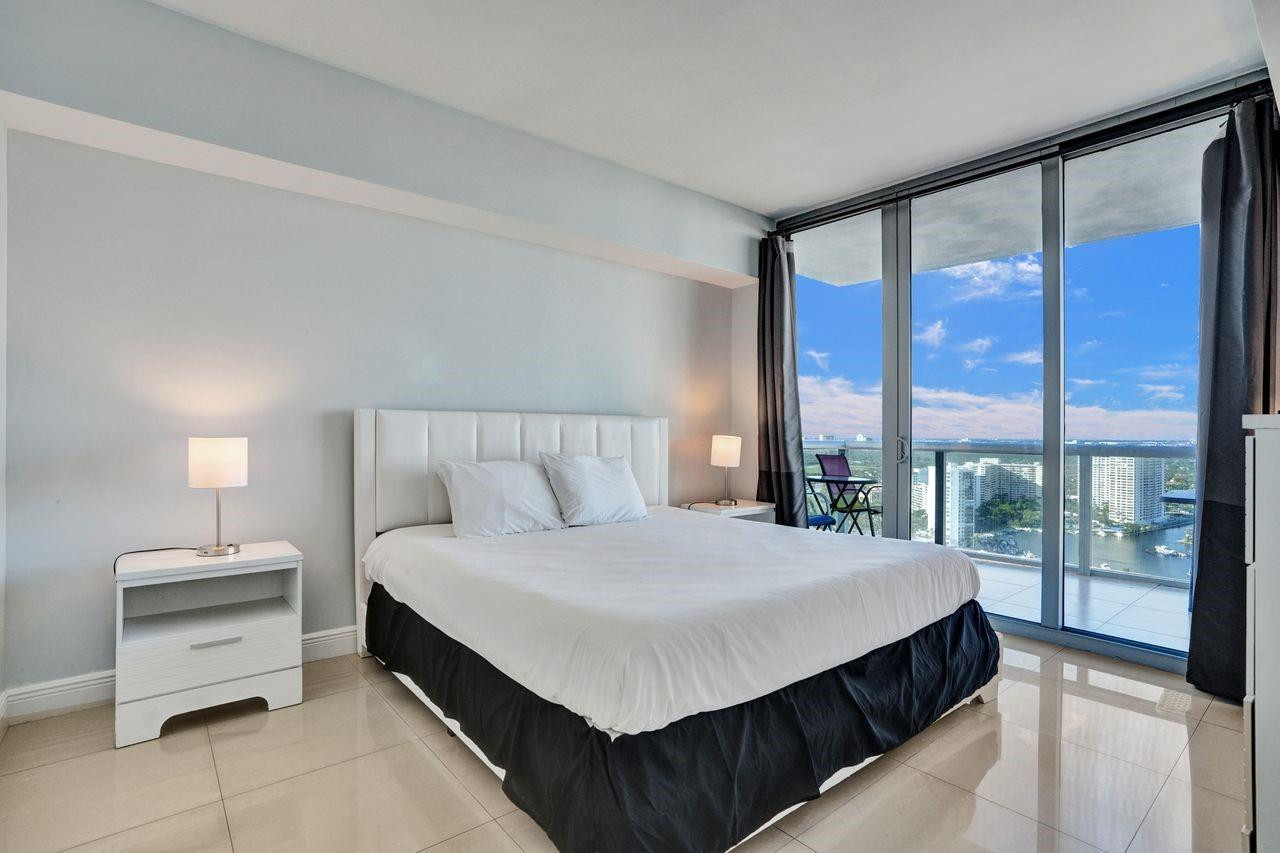 image Beachwalk Condominium4