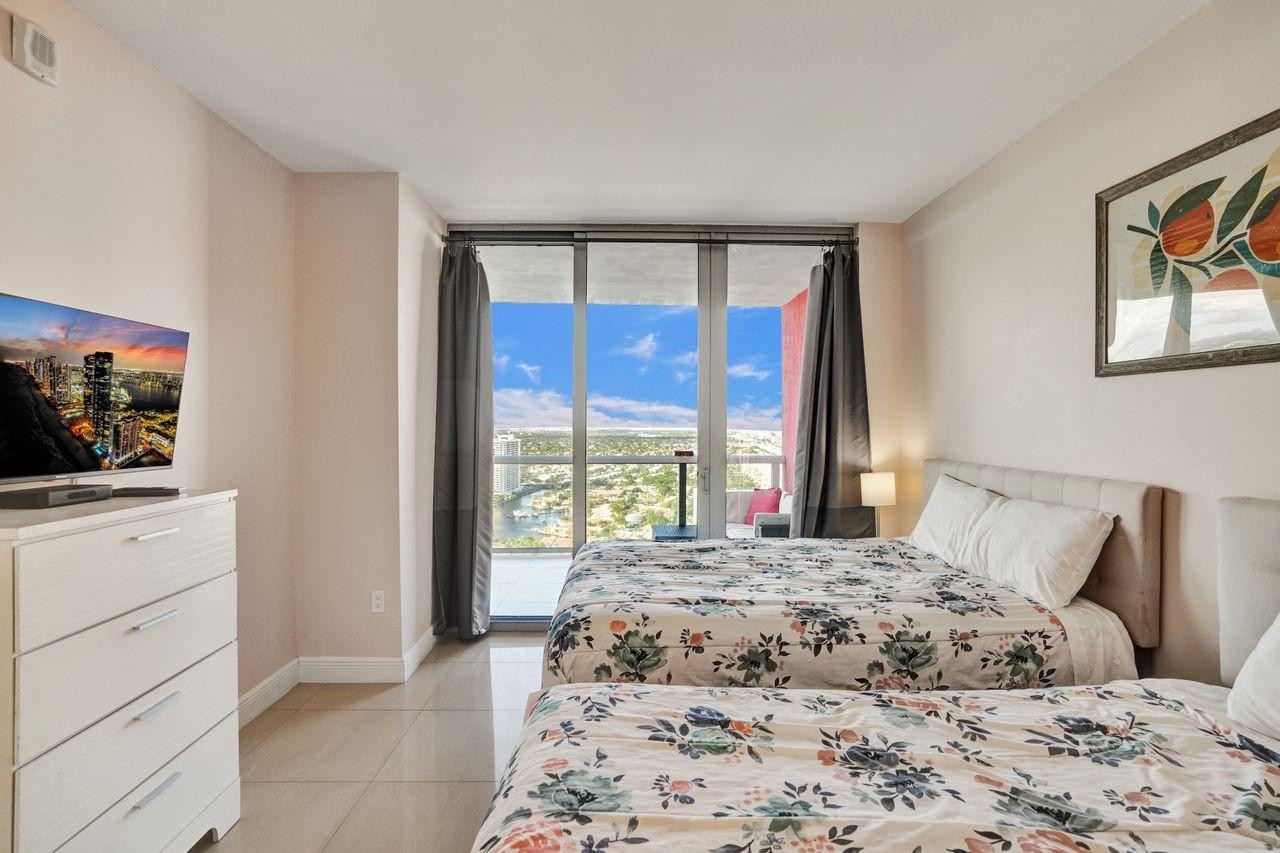 image Beachwalk Condominium5